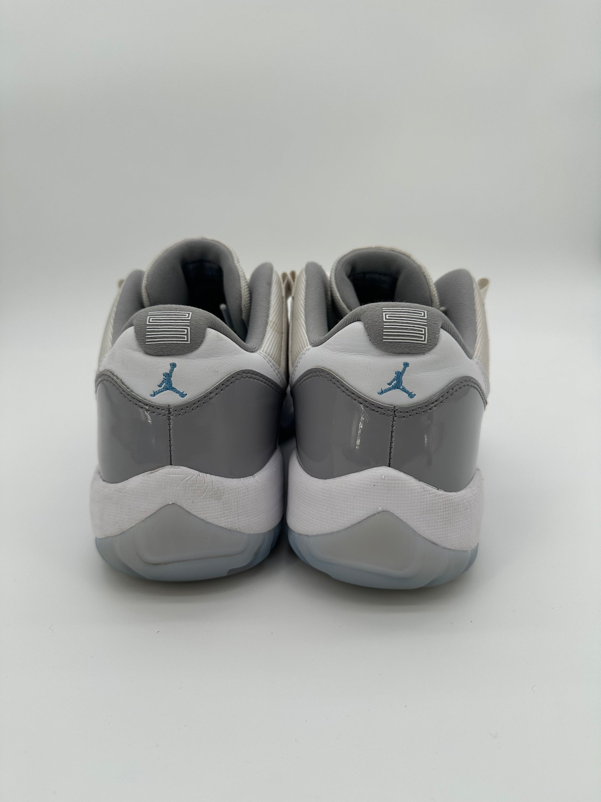 Jordan 11 Retro Low Cement Grey