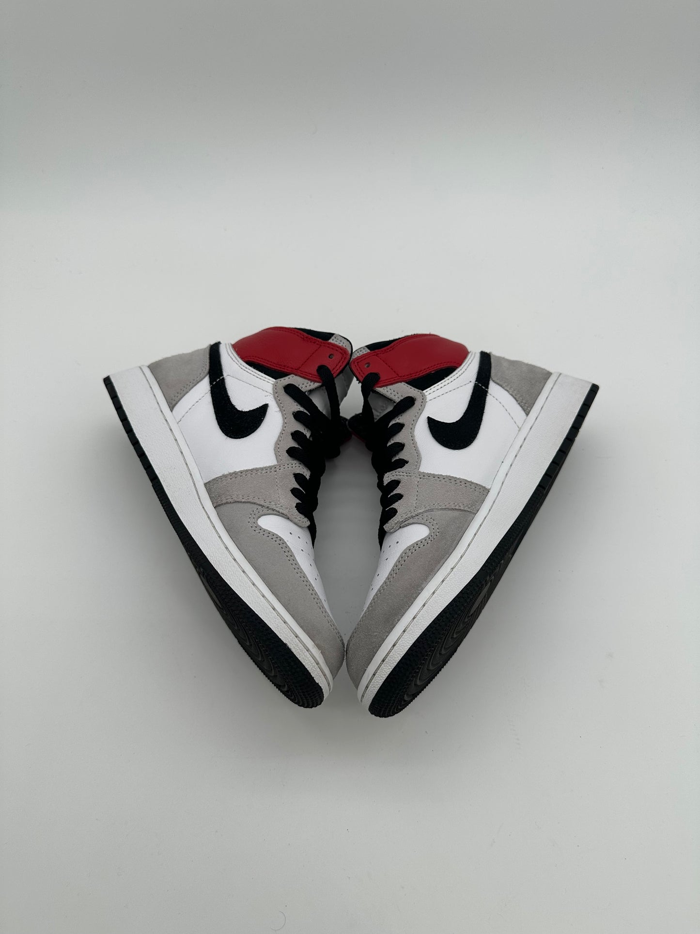 Jordan 1 Retro High Light Smoke Grey (GS)