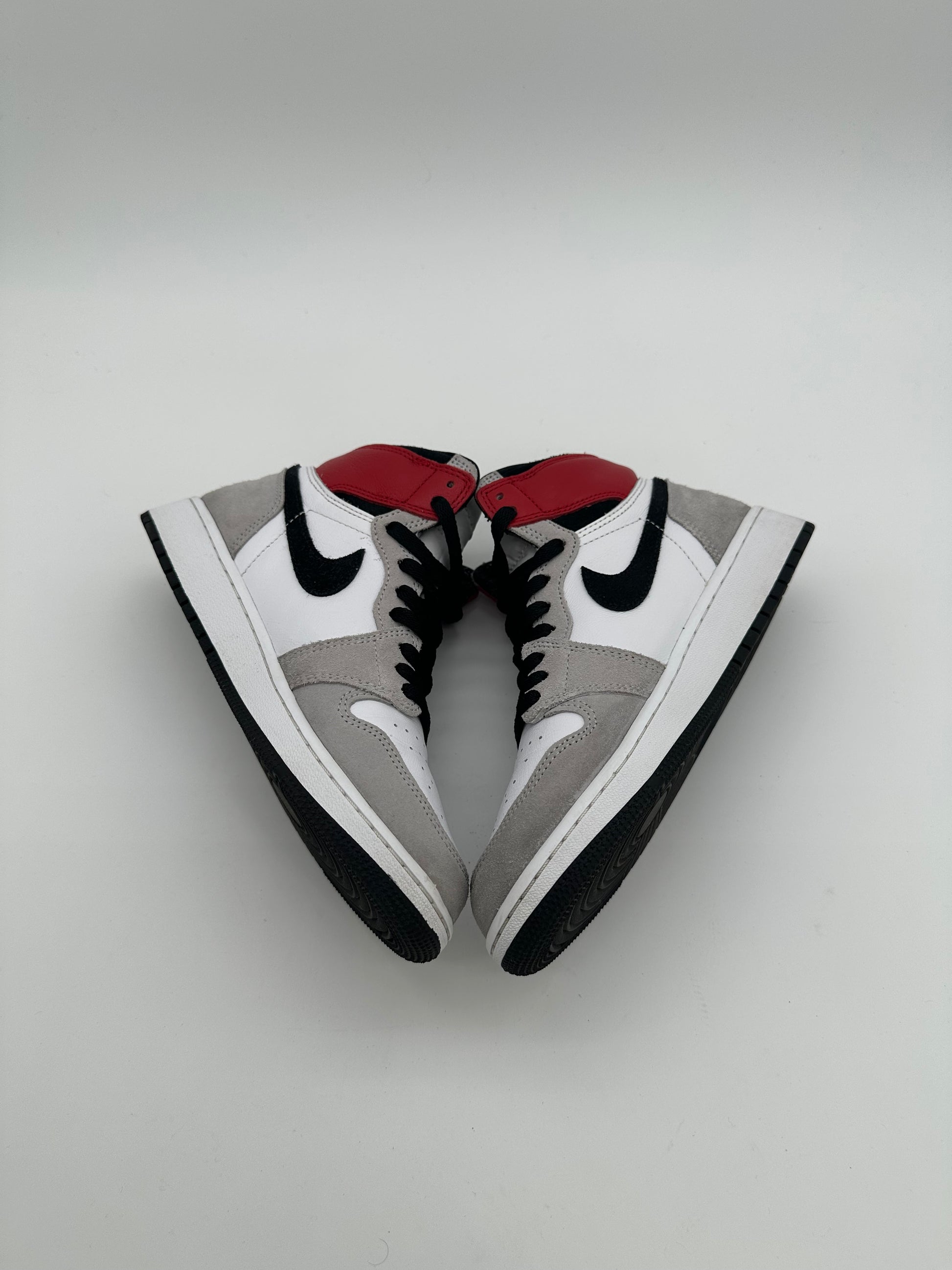 Jordan 1 Retro High Light Smoke Grey (GS)