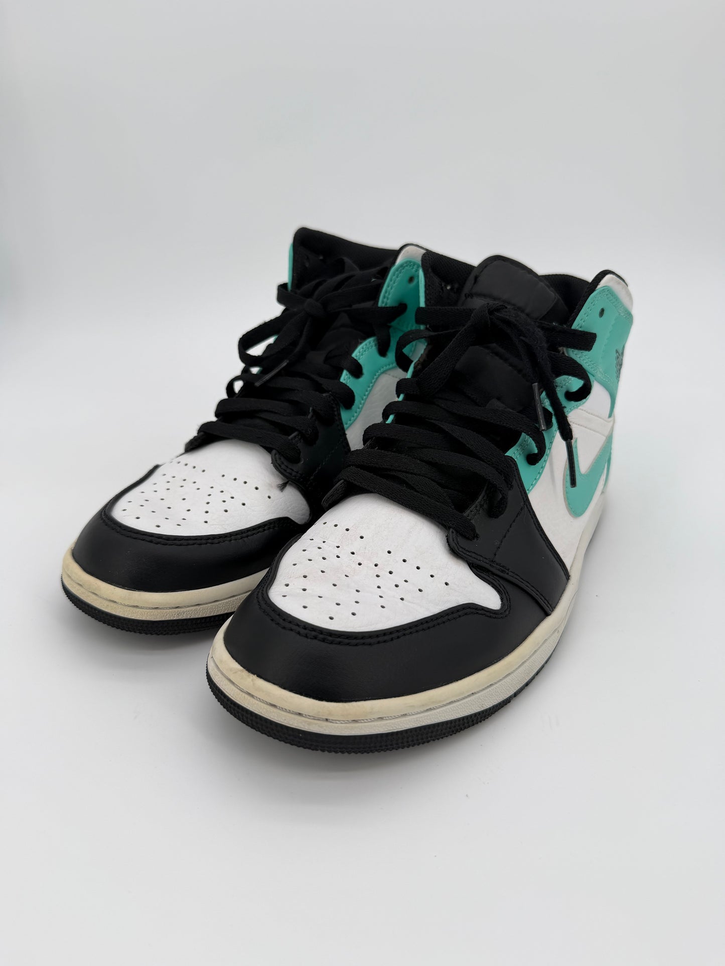 Jordan 1 Mid Tropical Twist Igloo