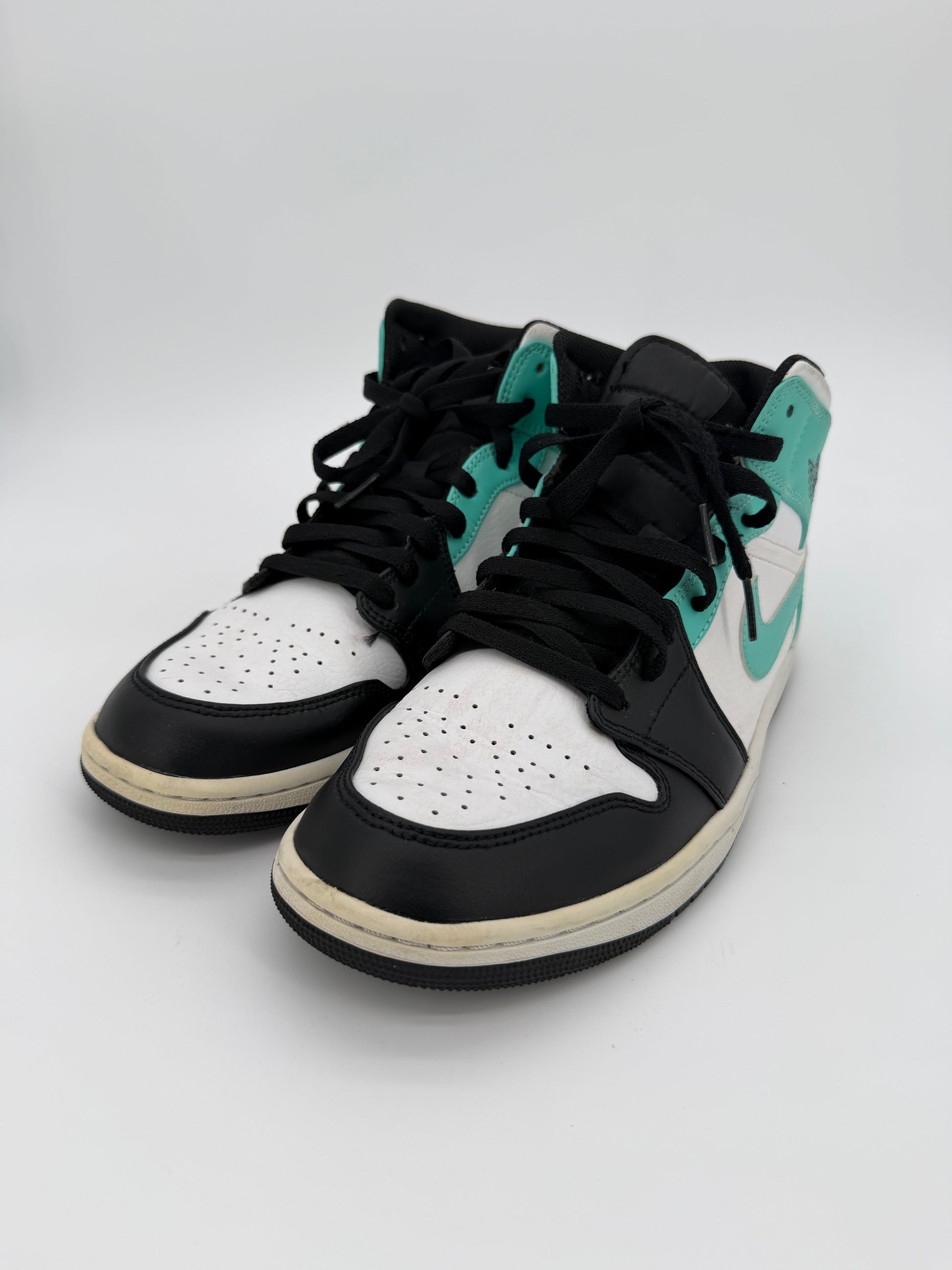 Jordan 1 Mid Tropical Twist Igloo
