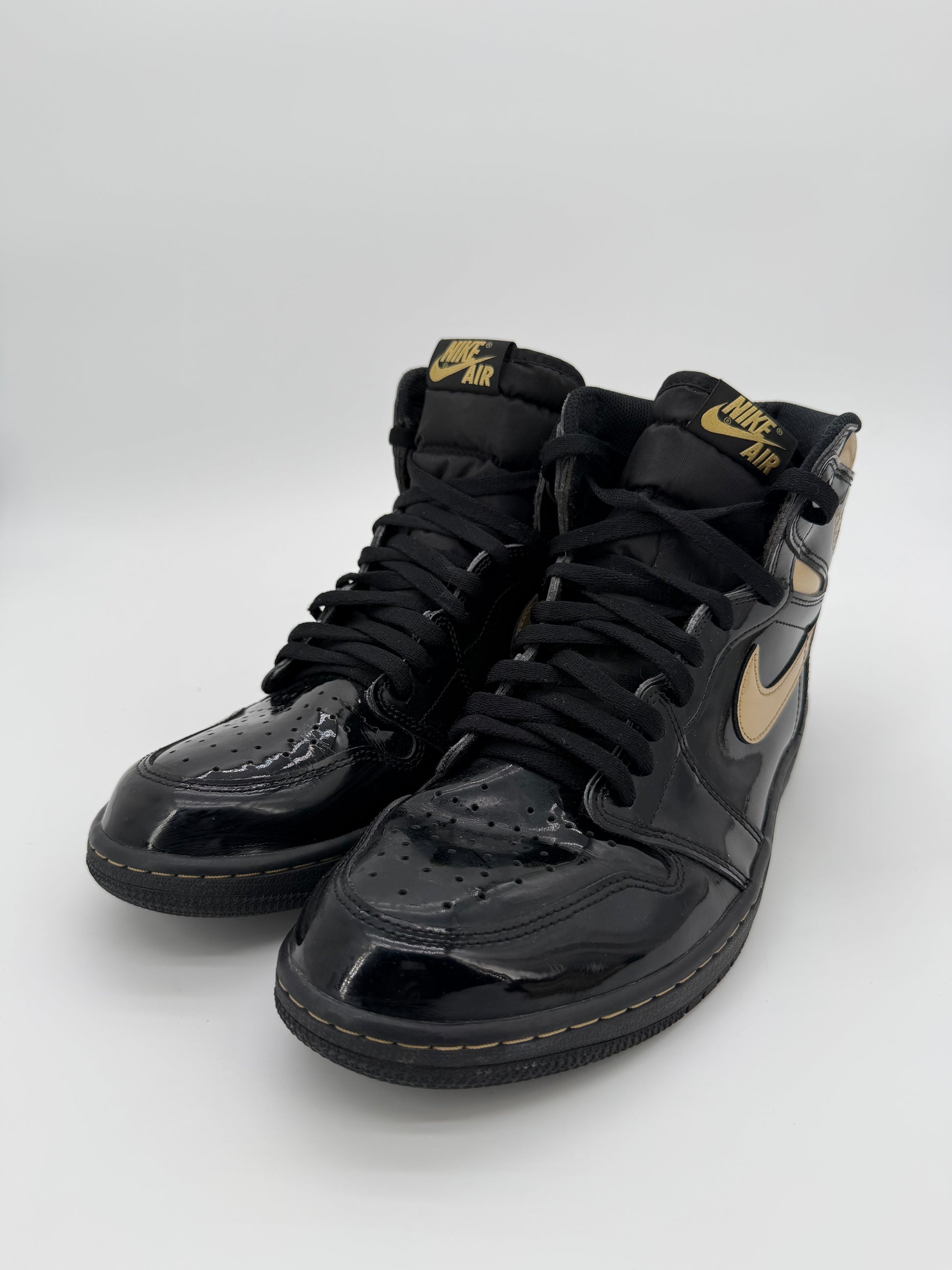 Jordan 1 Retro High Black Metallic Gold (2020)