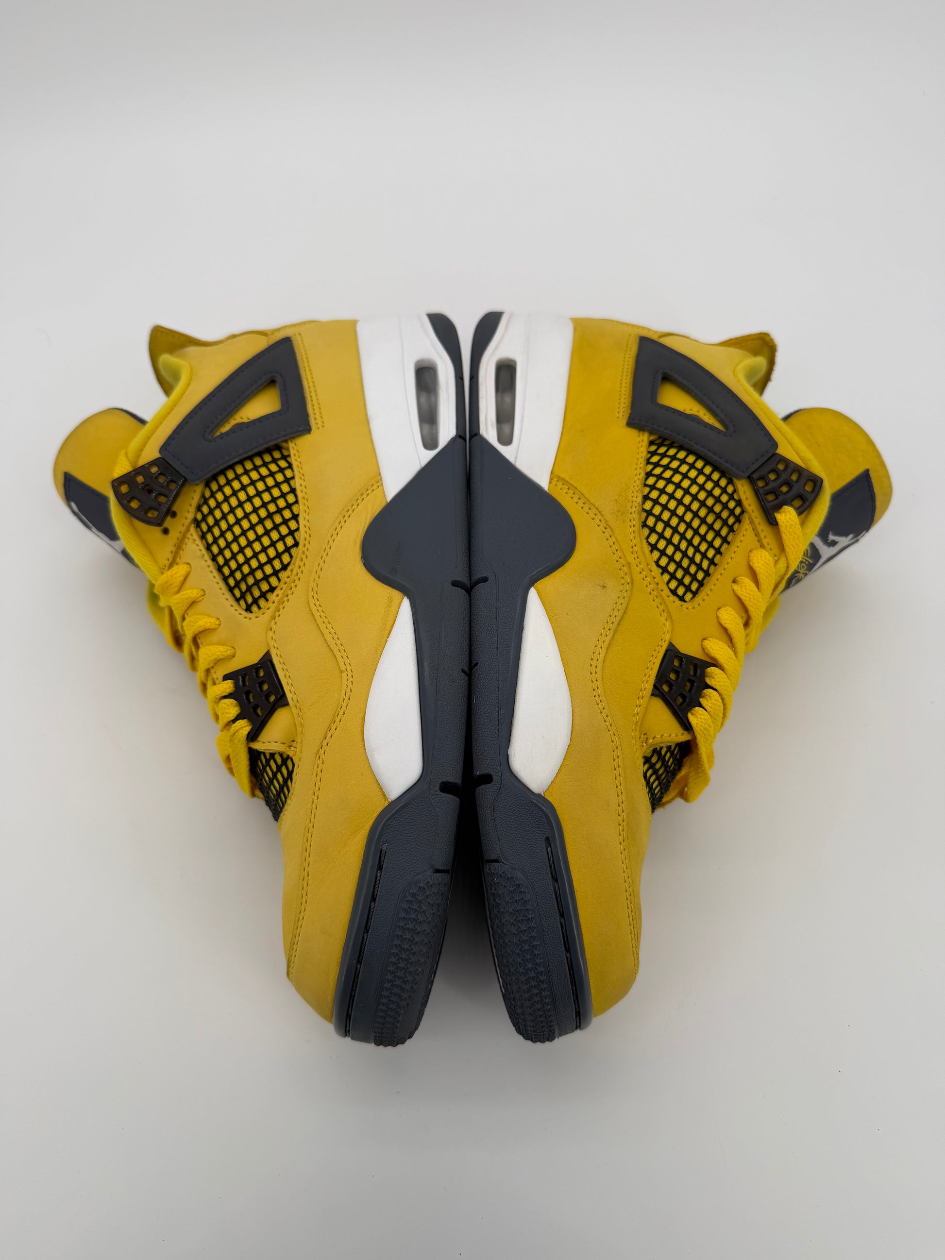 Jordan 4 Retro Lightning (2021)