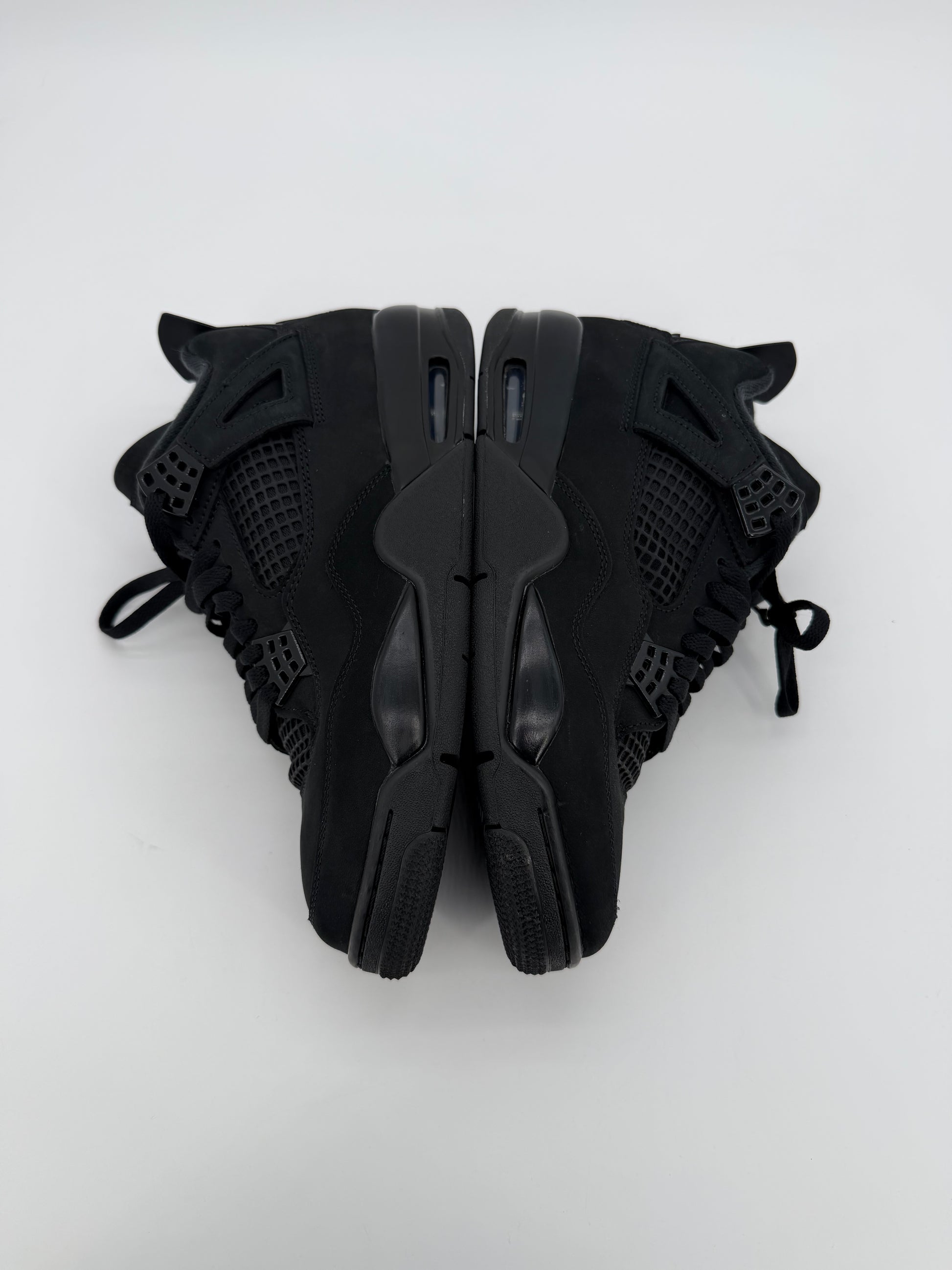 Jordan 4 Retro Black Cat (2025)