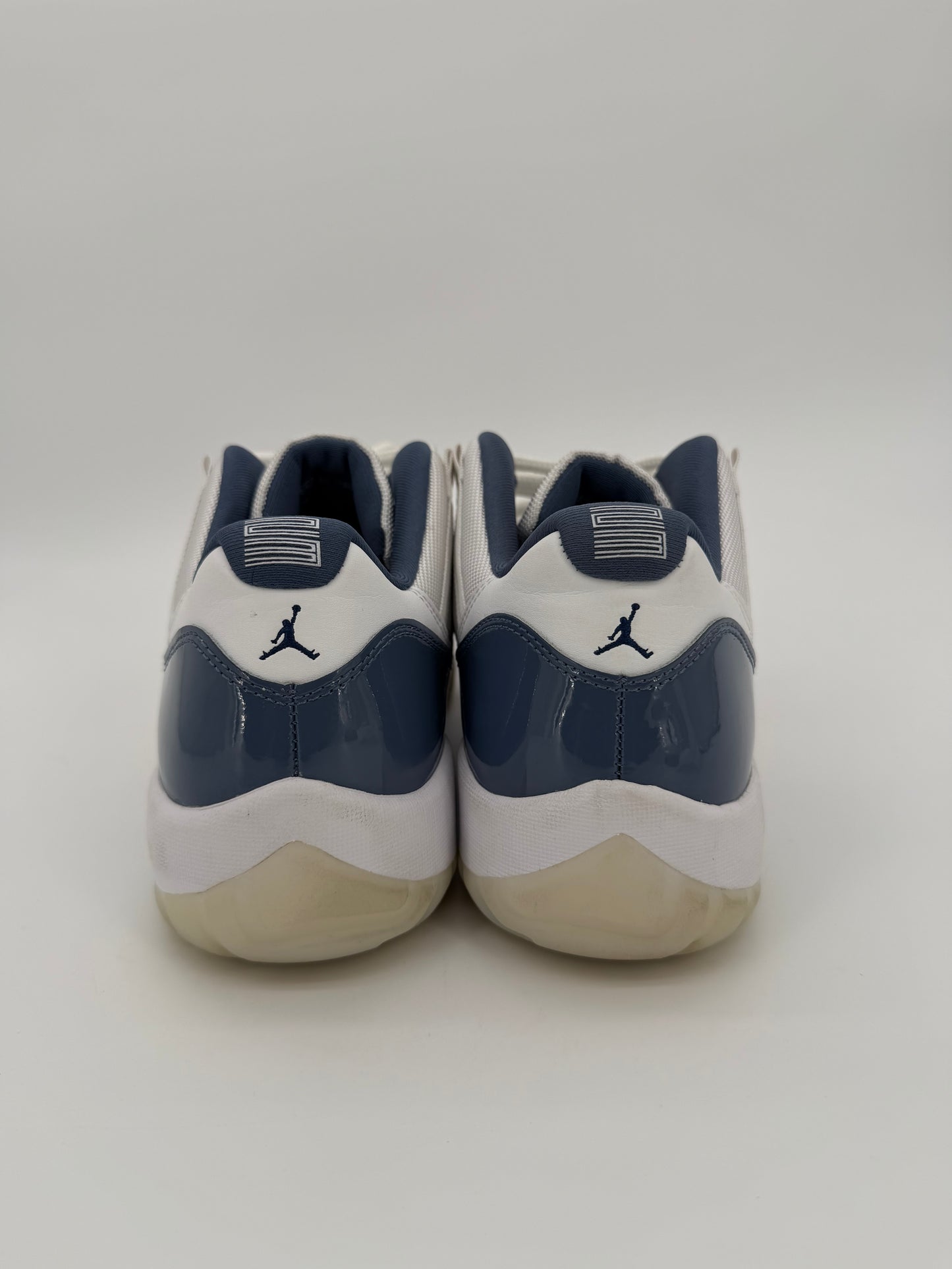 Jordan 11 Retro Low Diffused Blue