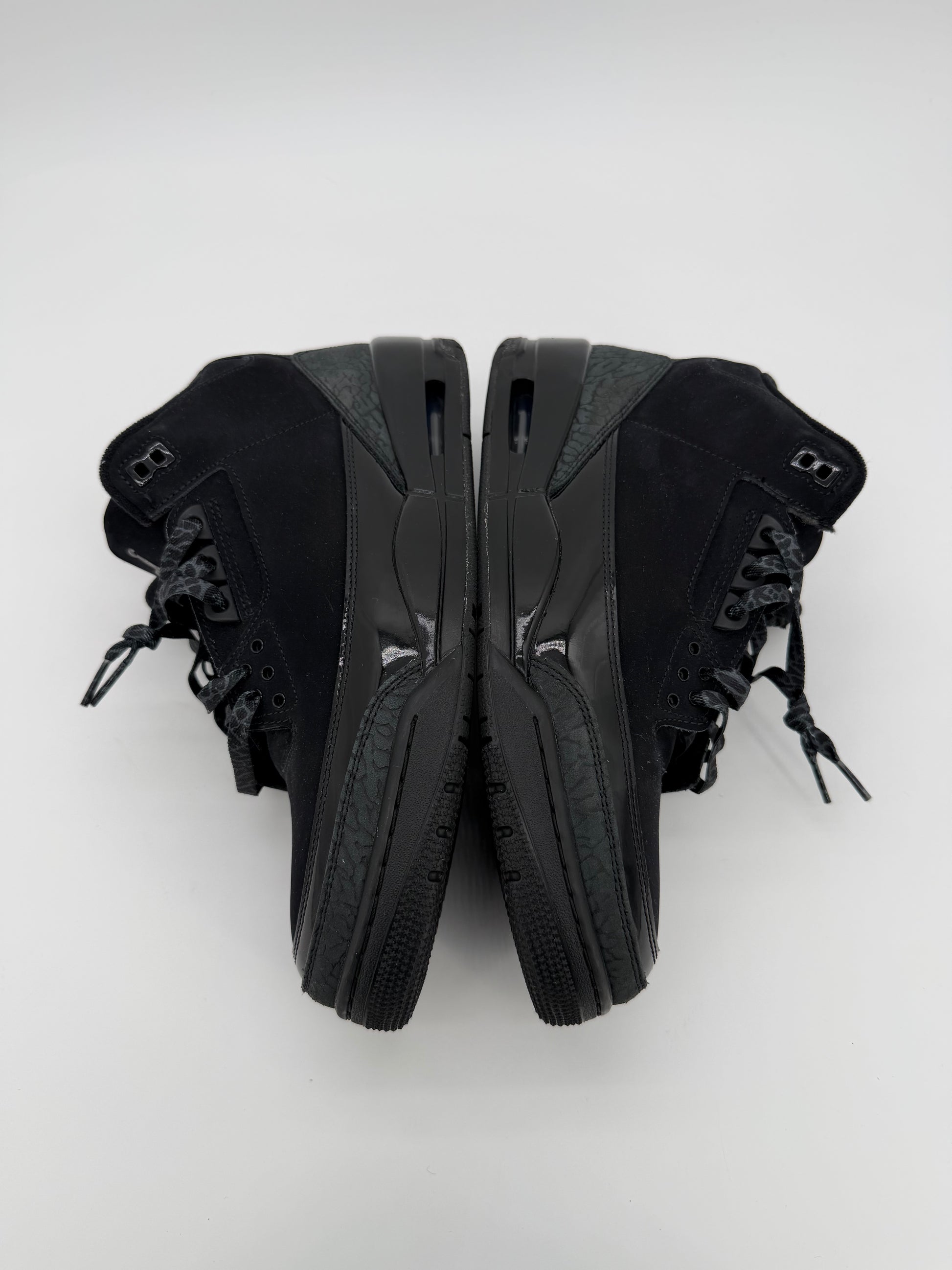 Jordan 3 Retro Black Cat (2025)