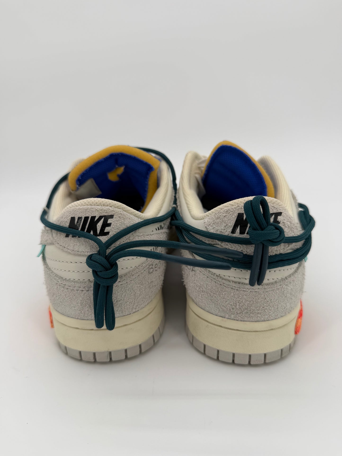 Nike Dunk Low Off-White Lot 16