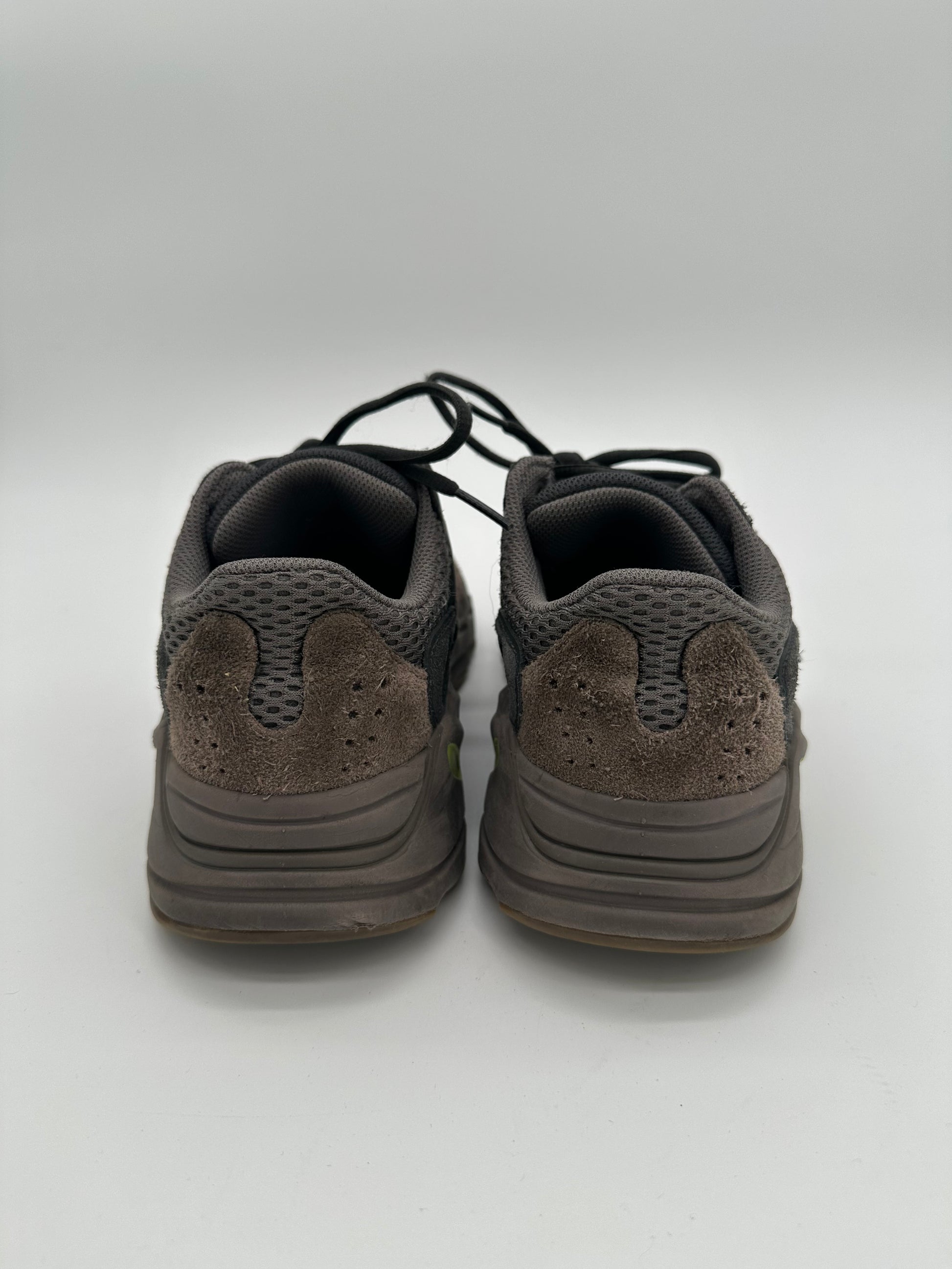 adidas Yeezy Boost 700 Mauve