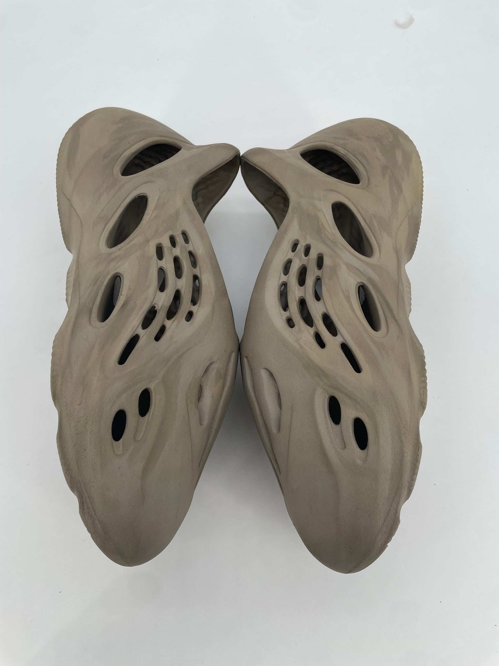 adidas Yeezy Foam RNNR Sulfur