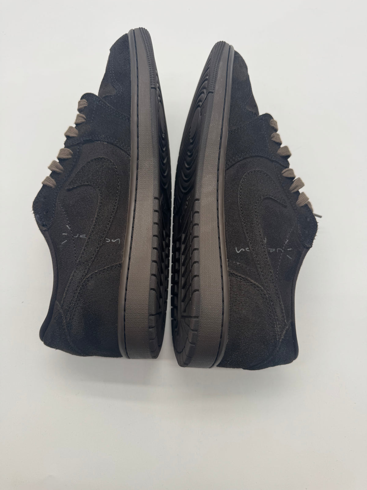 Jordan 1 Retro Low OG SP Travis Scott Velvet Brown