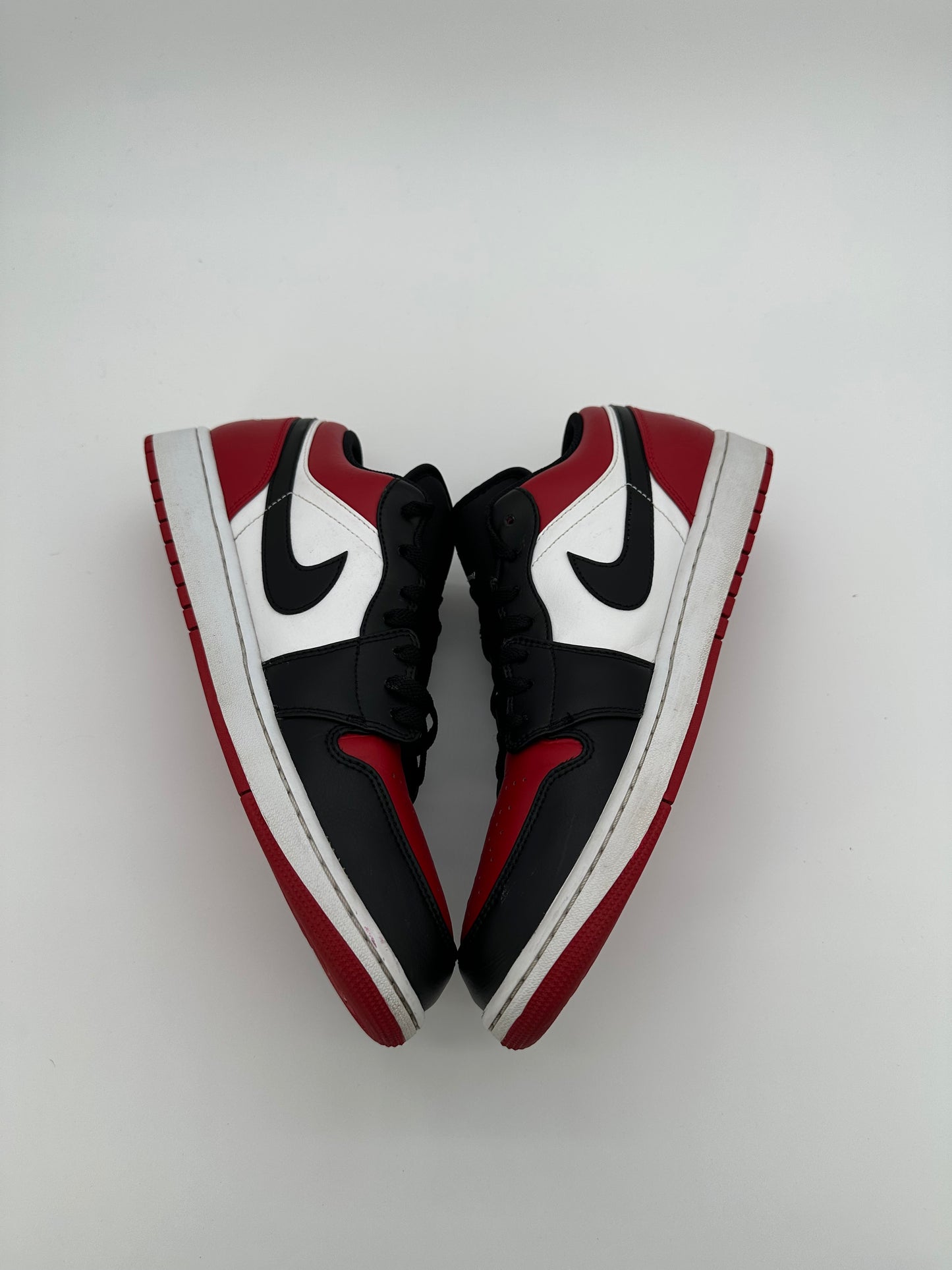 Jordan 1 Low Bred Toe