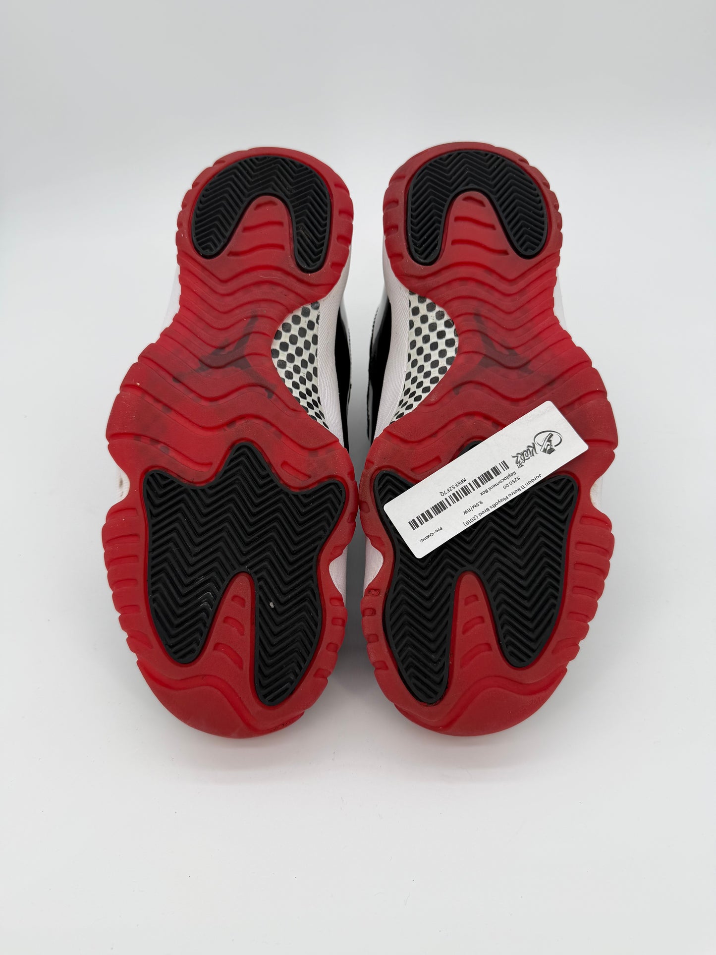 Jordan 11 Retro Playoffs Bred (2019)