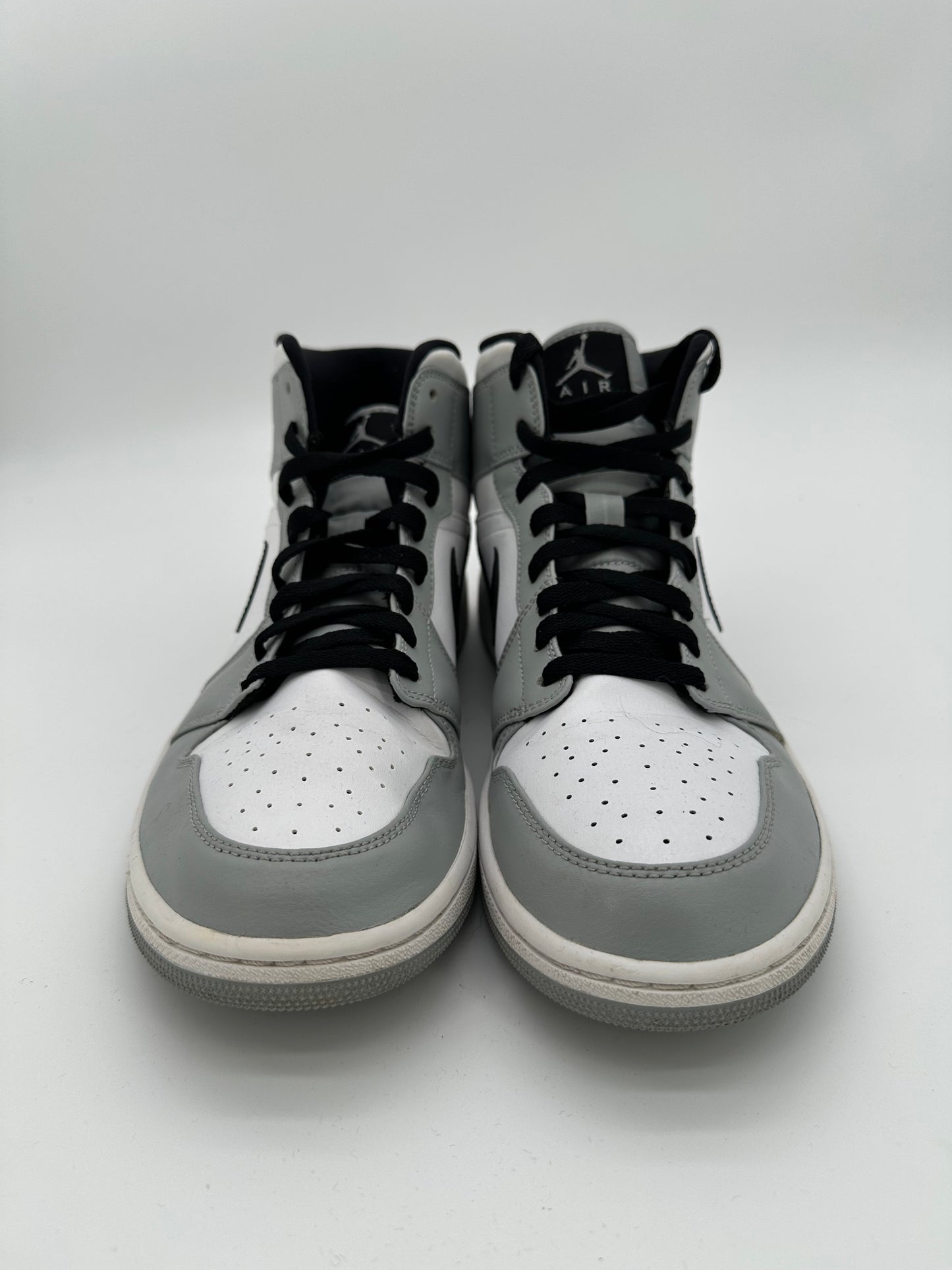 Jordan 1 Mid Light Smoke Grey