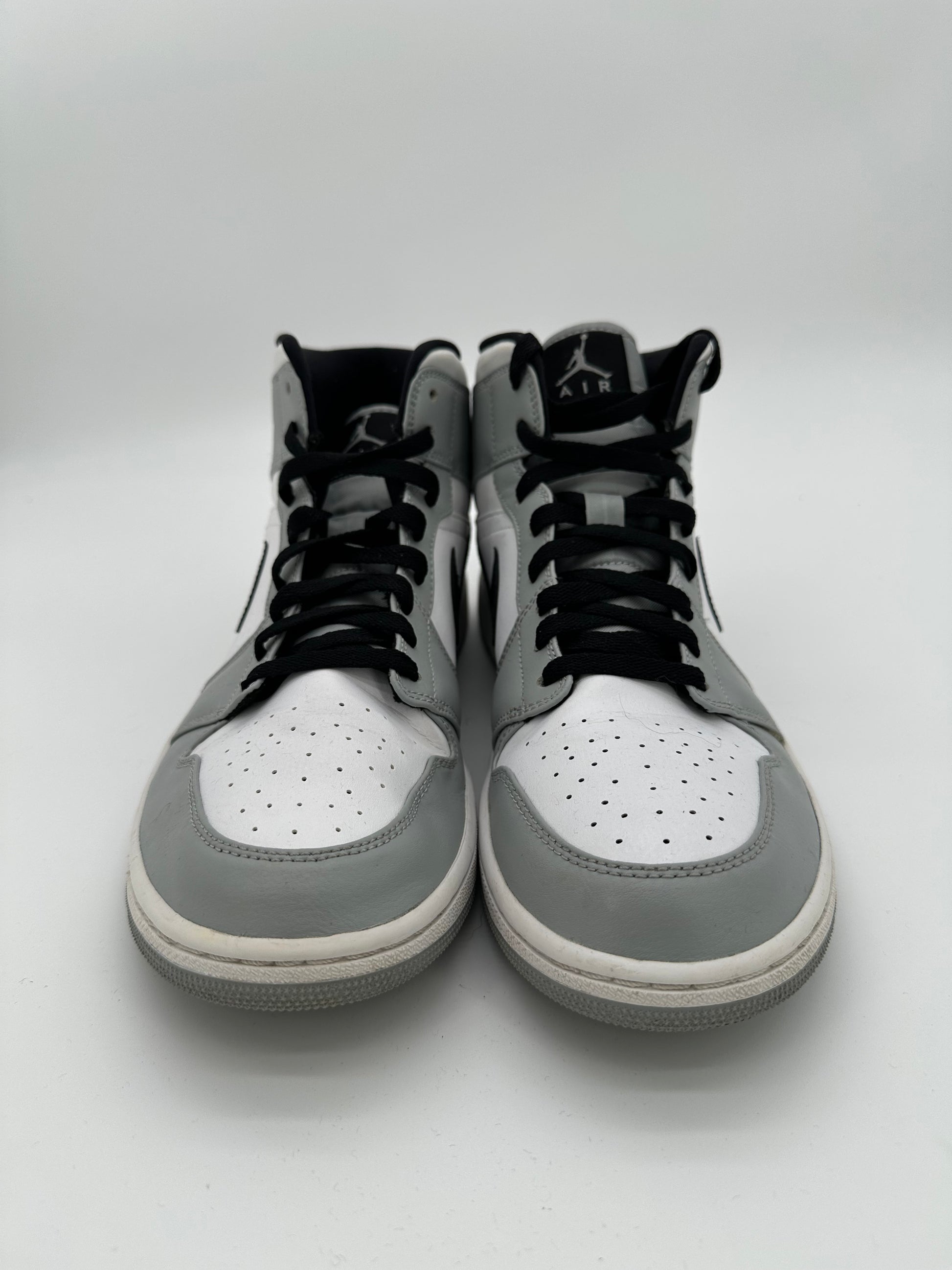 Jordan 1 Mid Light Smoke Grey