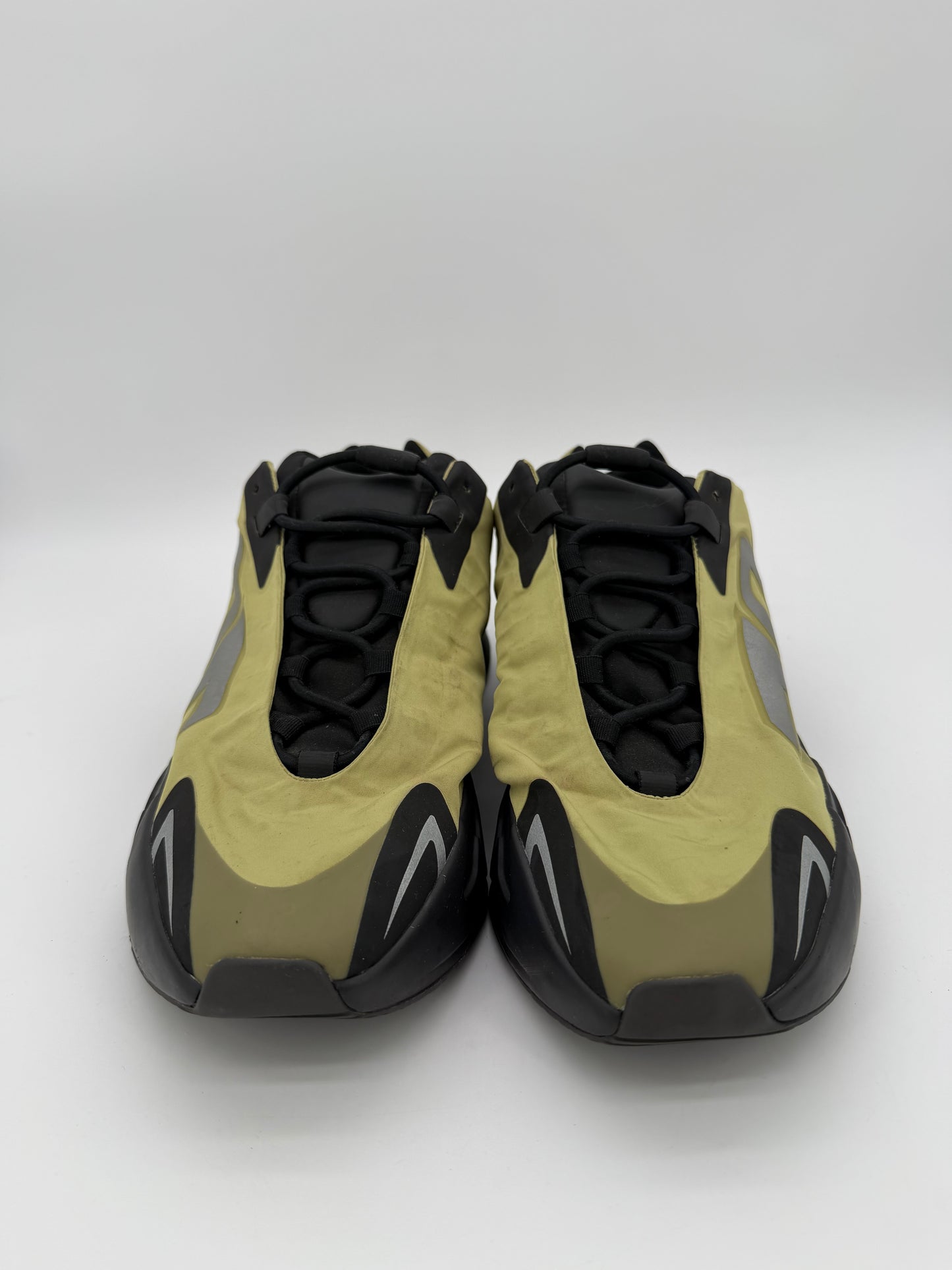adidas Yeezy Boost 700 MNVN Resin