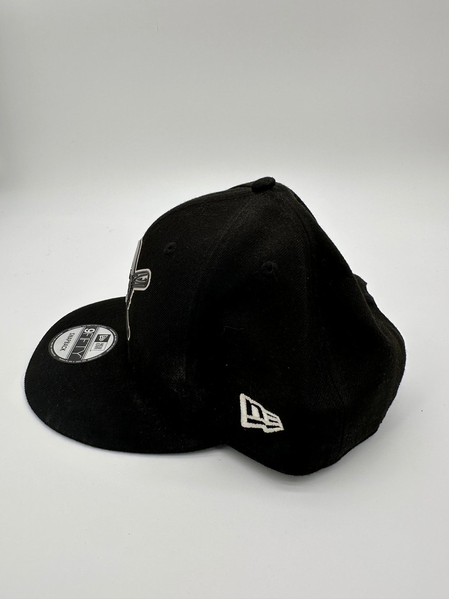 New Era Pirates Black Snapback