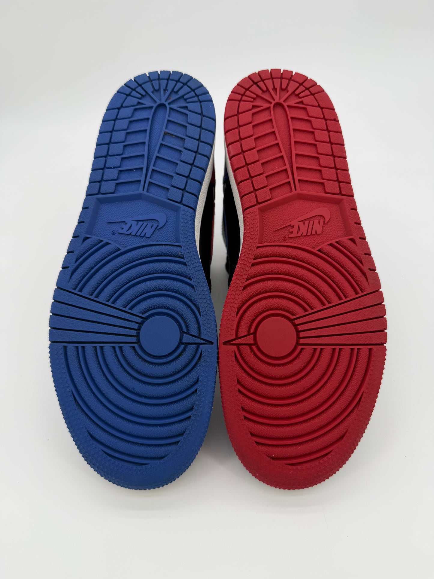 Jordan 1 Mid Top 3 (GS)