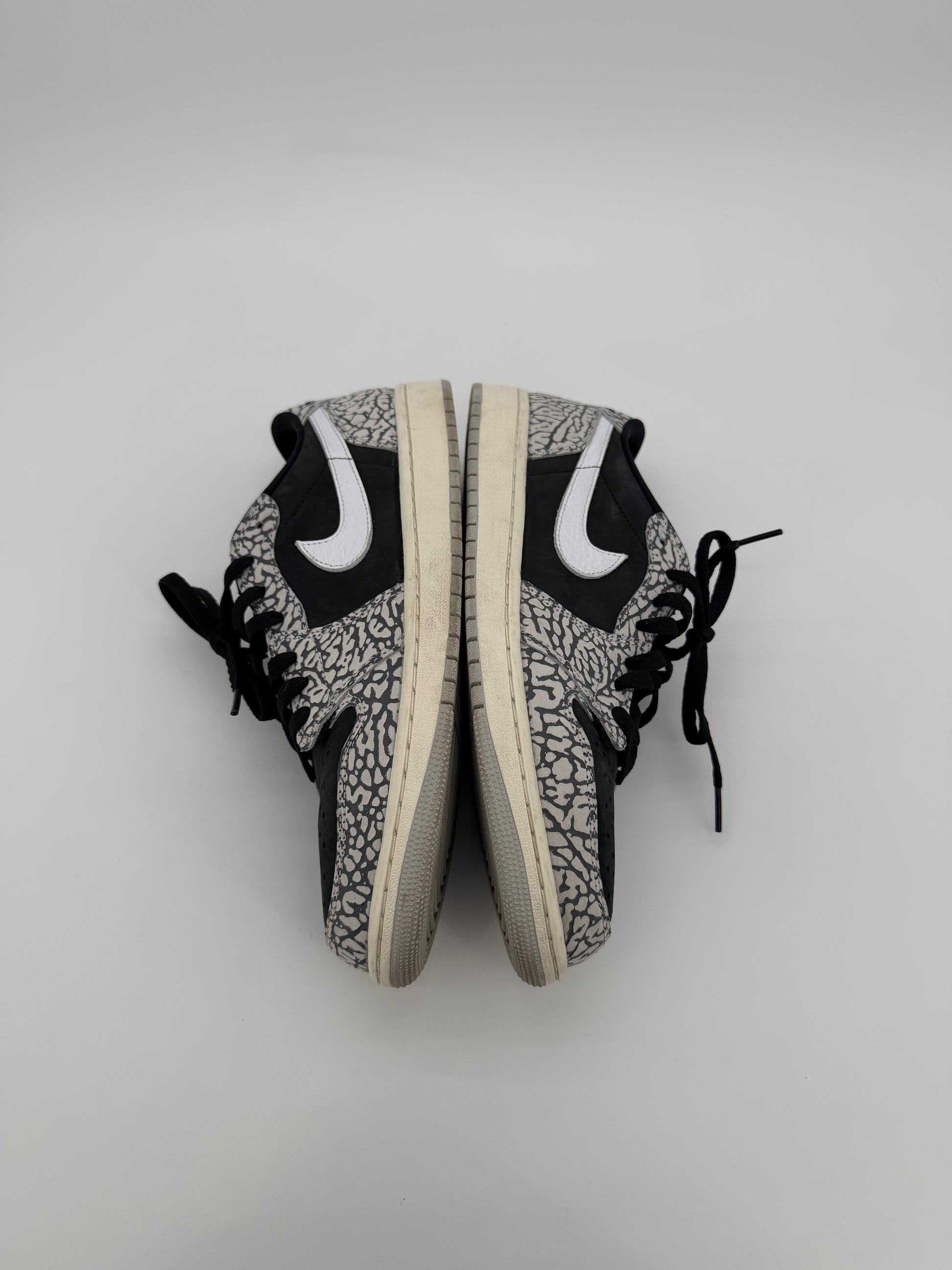 Jordan 1 Retro Low OG Black Cement