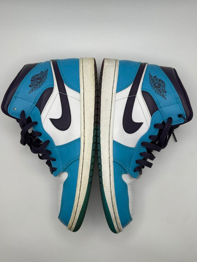 Jordan 1 Mid Hornets