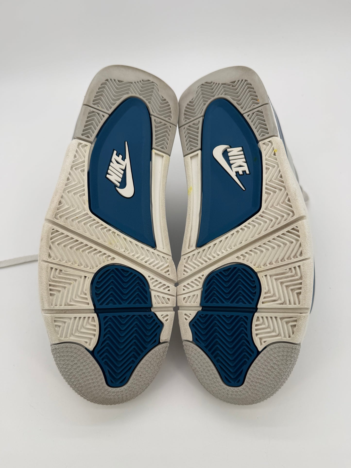 Jordan 4 Retro Military Blue (2024)