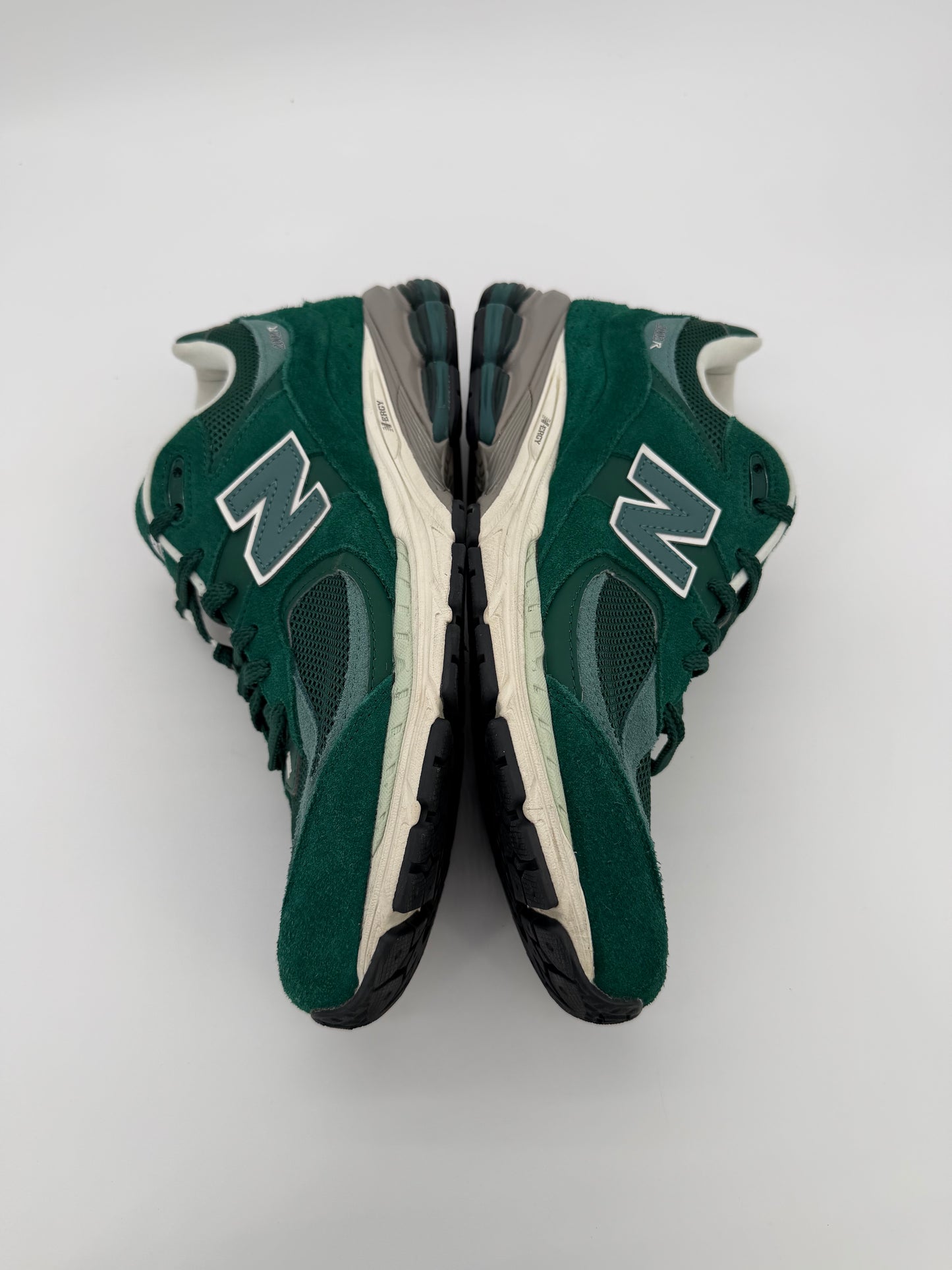 New Balance 2002R Nightwatch Green
