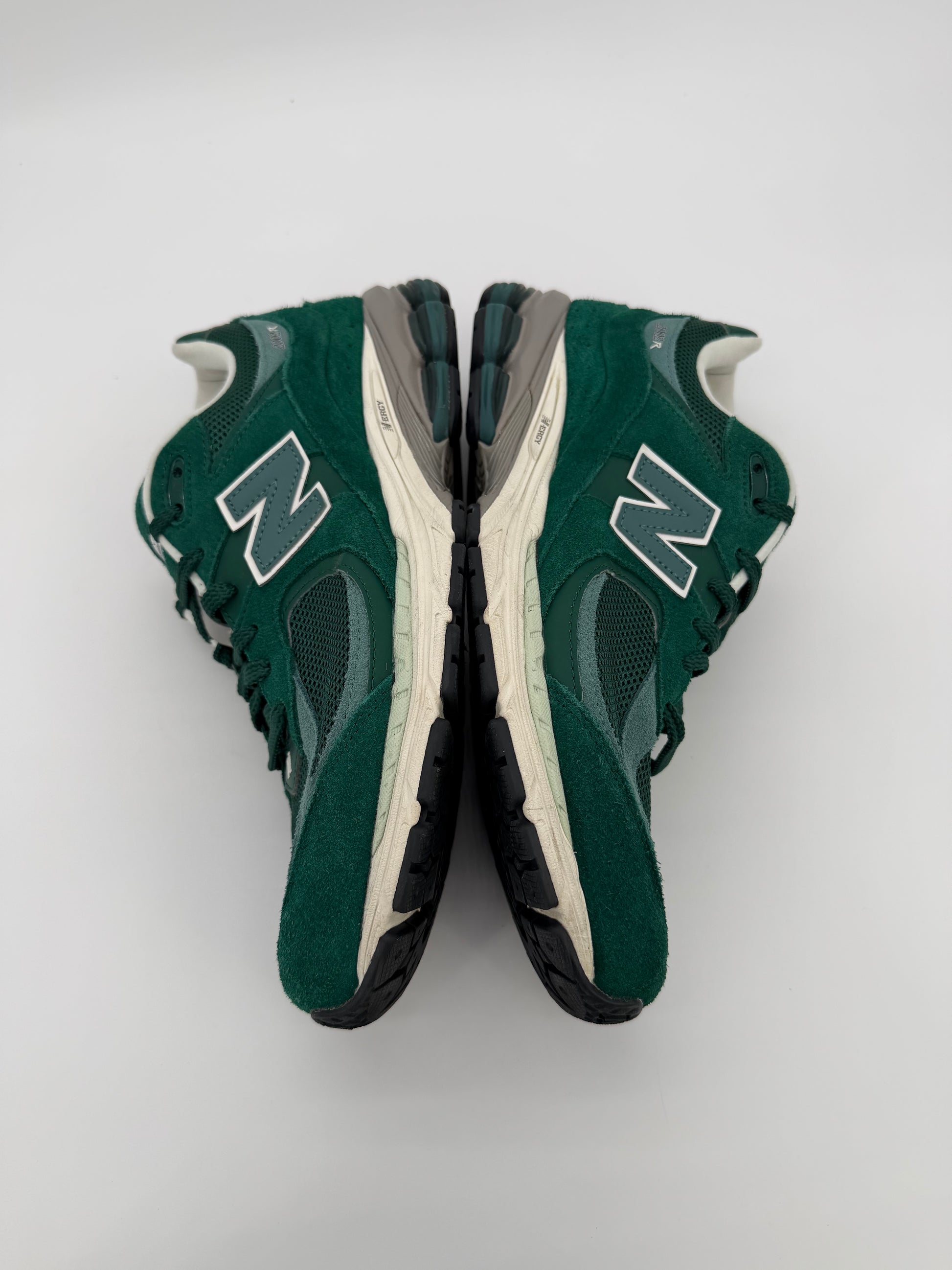 New Balance 2002R Nightwatch Green