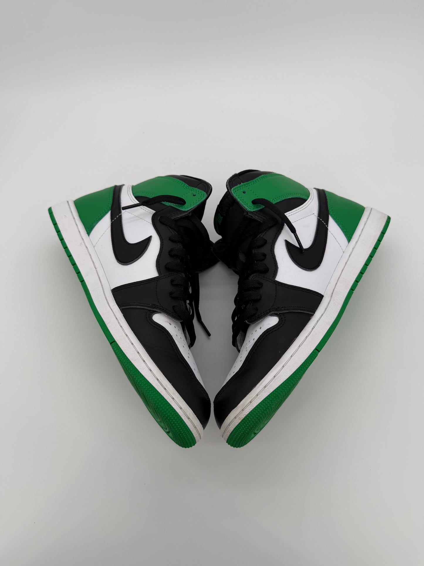 Jordan 1 Retro High OG Lucky Green
