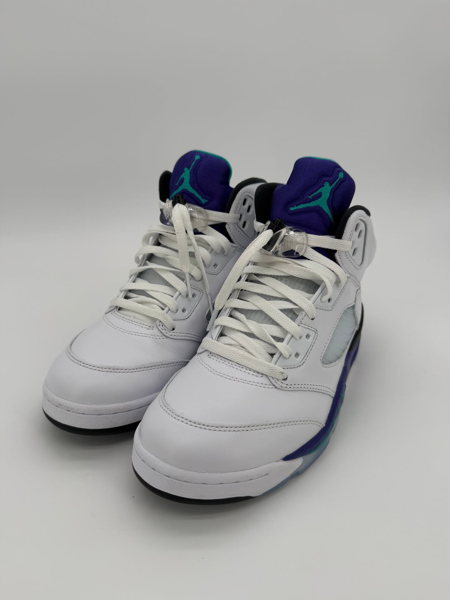 Jordan 5 Retro Grape (2025)