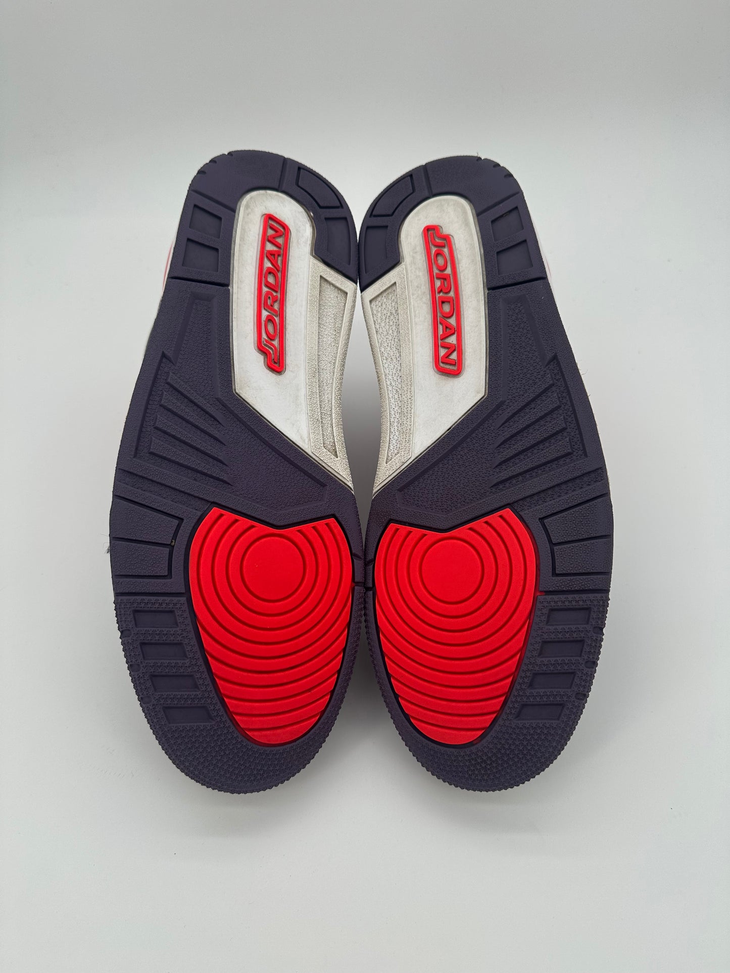 Jordan 3 Retro Crimson