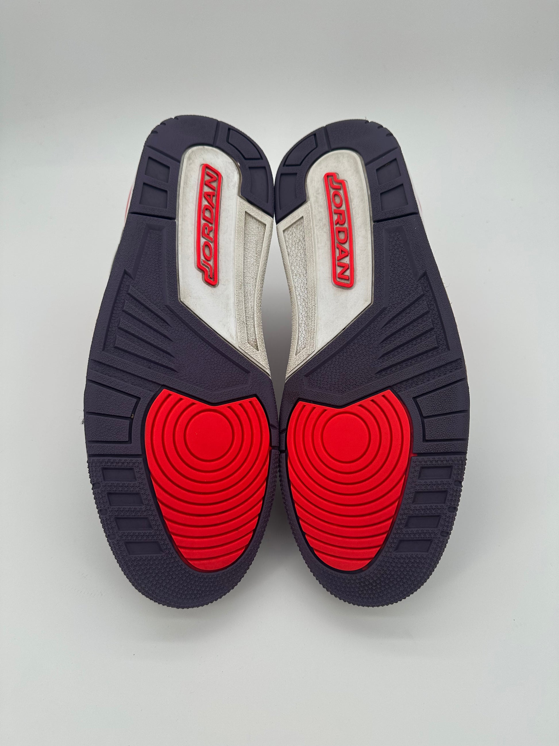 Jordan 3 Retro Crimson