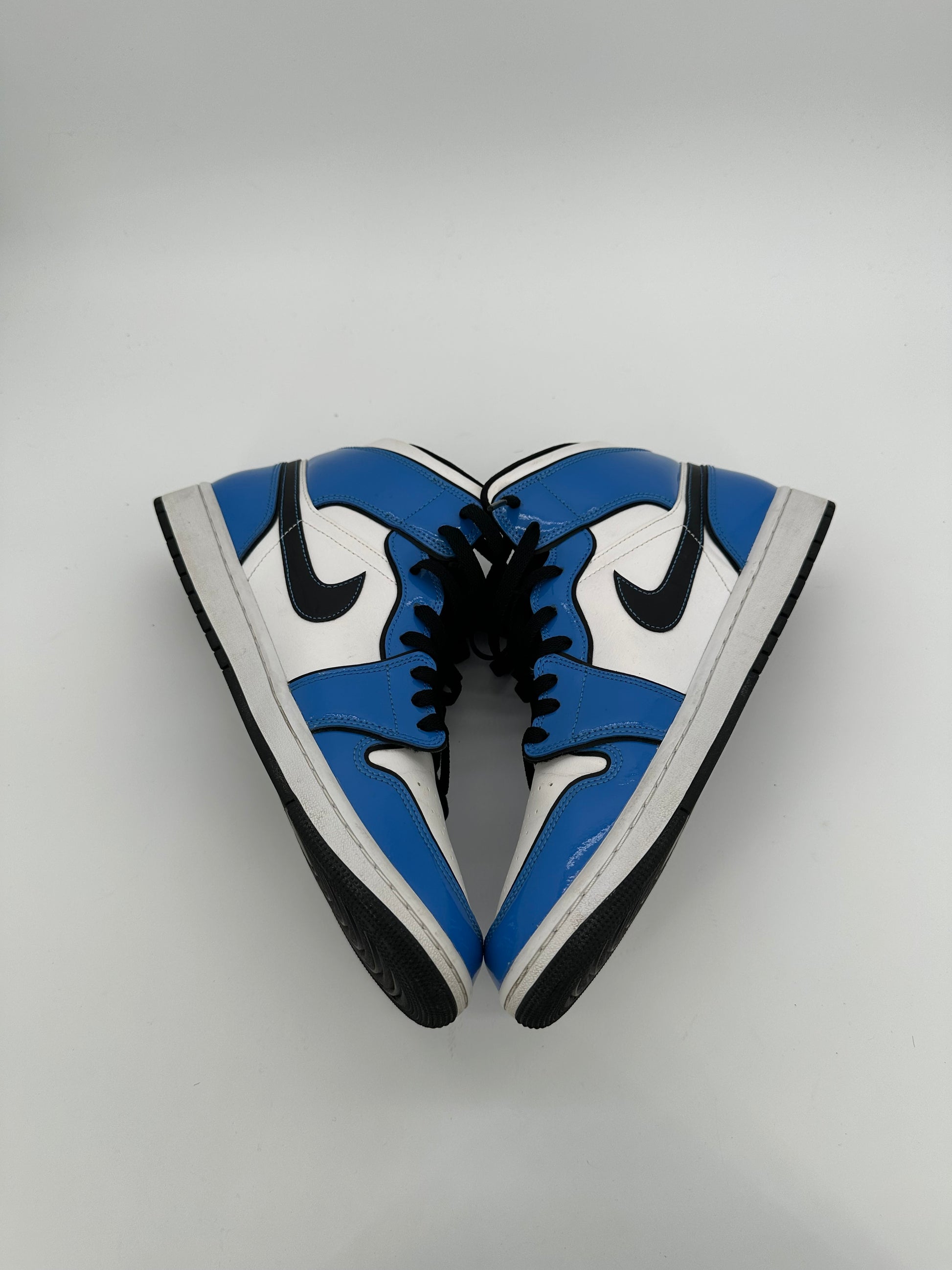 Jordan 1 Mid Signal Blue