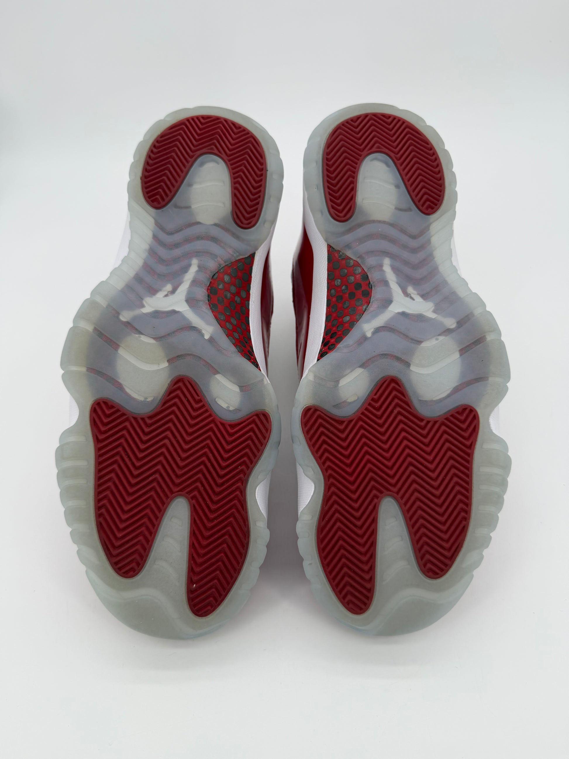 Jordan 11 Retro Cherry (2022)