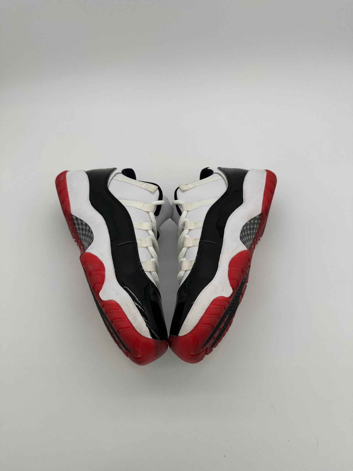 Jordan 11 Retro Low Concord Bred
