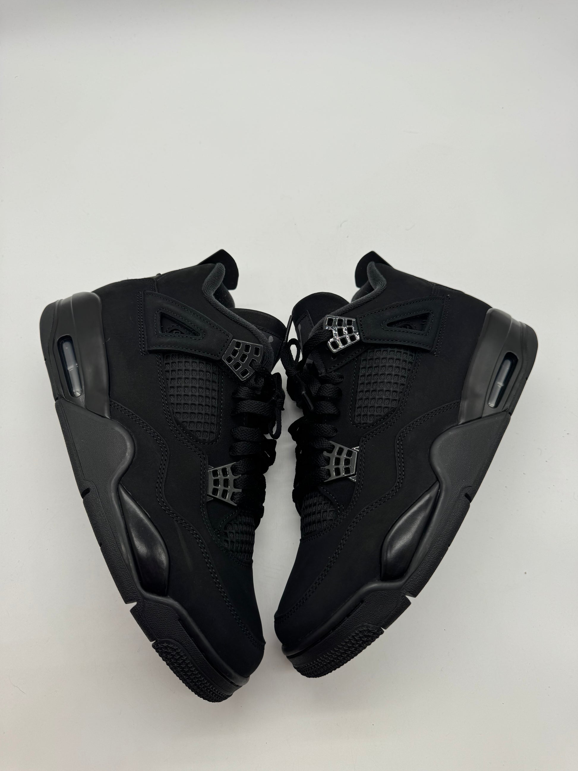Jordan 4 Retro Black Cat (2025)