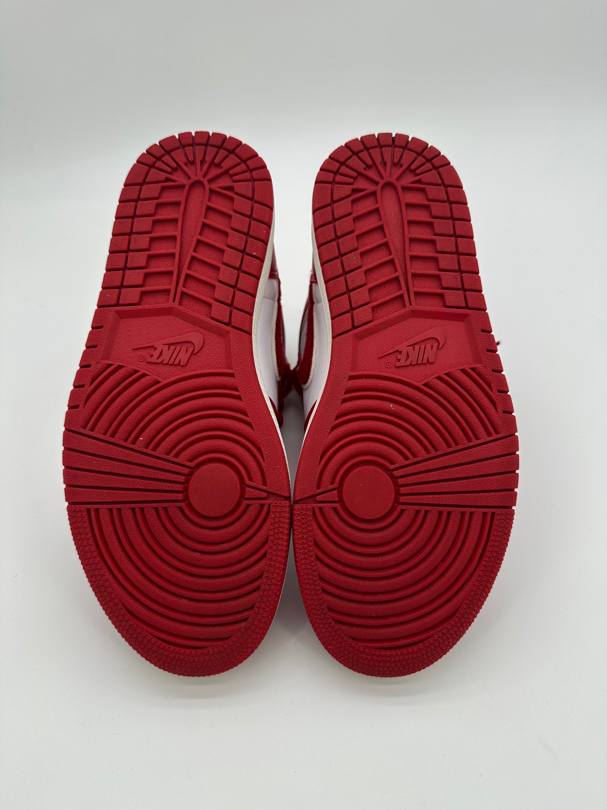 Jordan 1 Retro High OG Varsity Red (Women's)