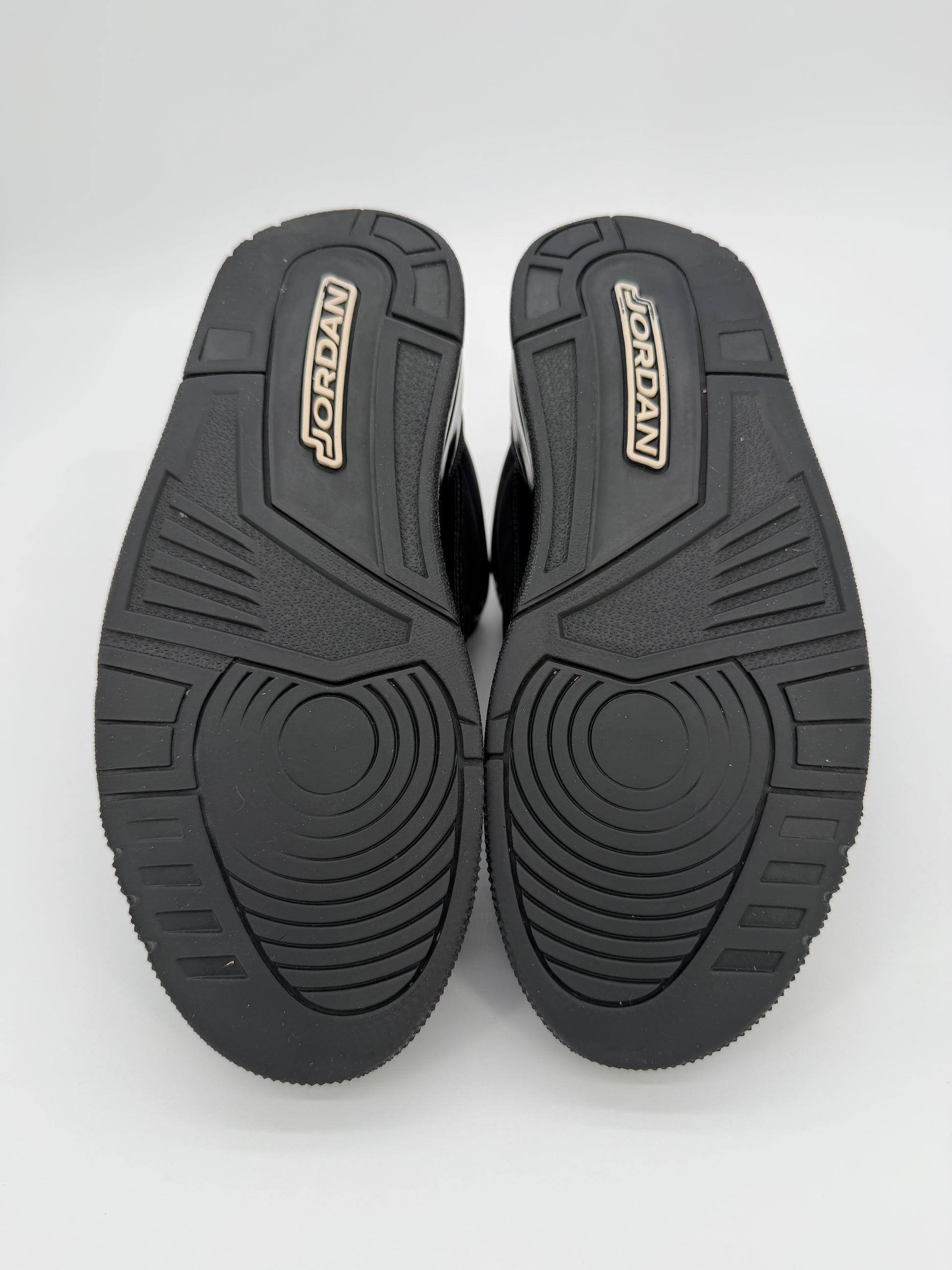 Jordan 3 Retro Black Cat (2025)