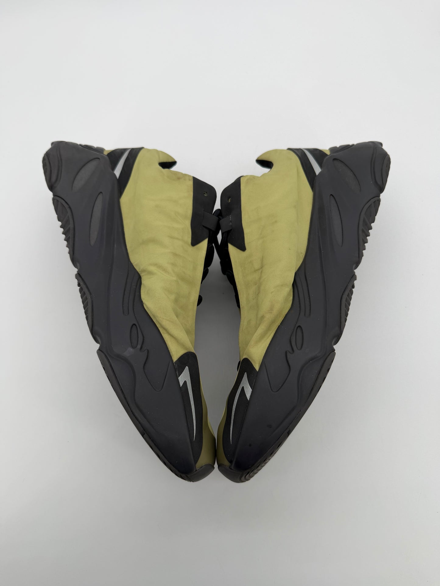 adidas Yeezy Boost 700 MNVN Resin