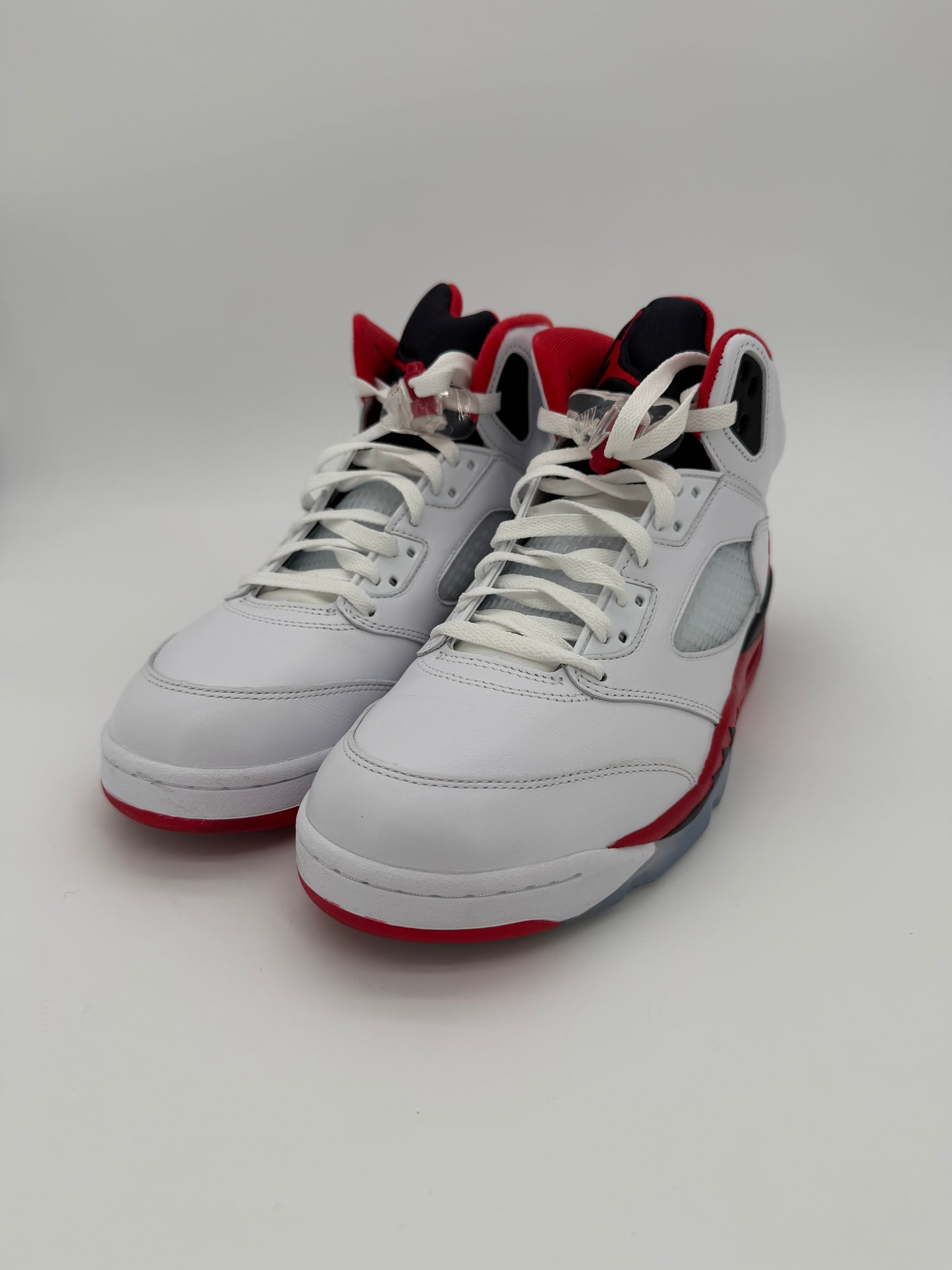 Jordan 5 Retro Fire Red Black Tongue (2025)