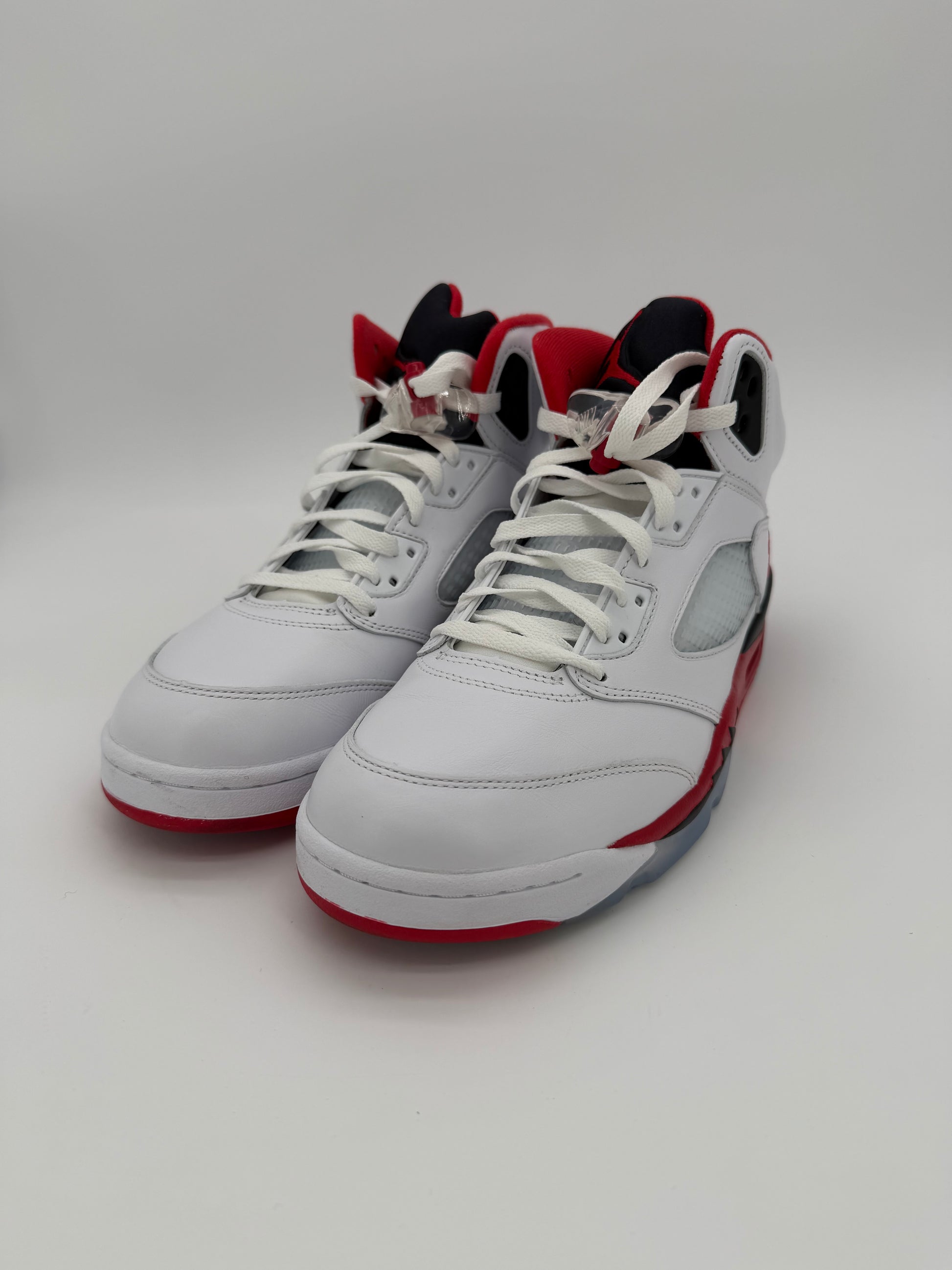 Jordan 5 Retro Fire Red Black Tongue (2025)