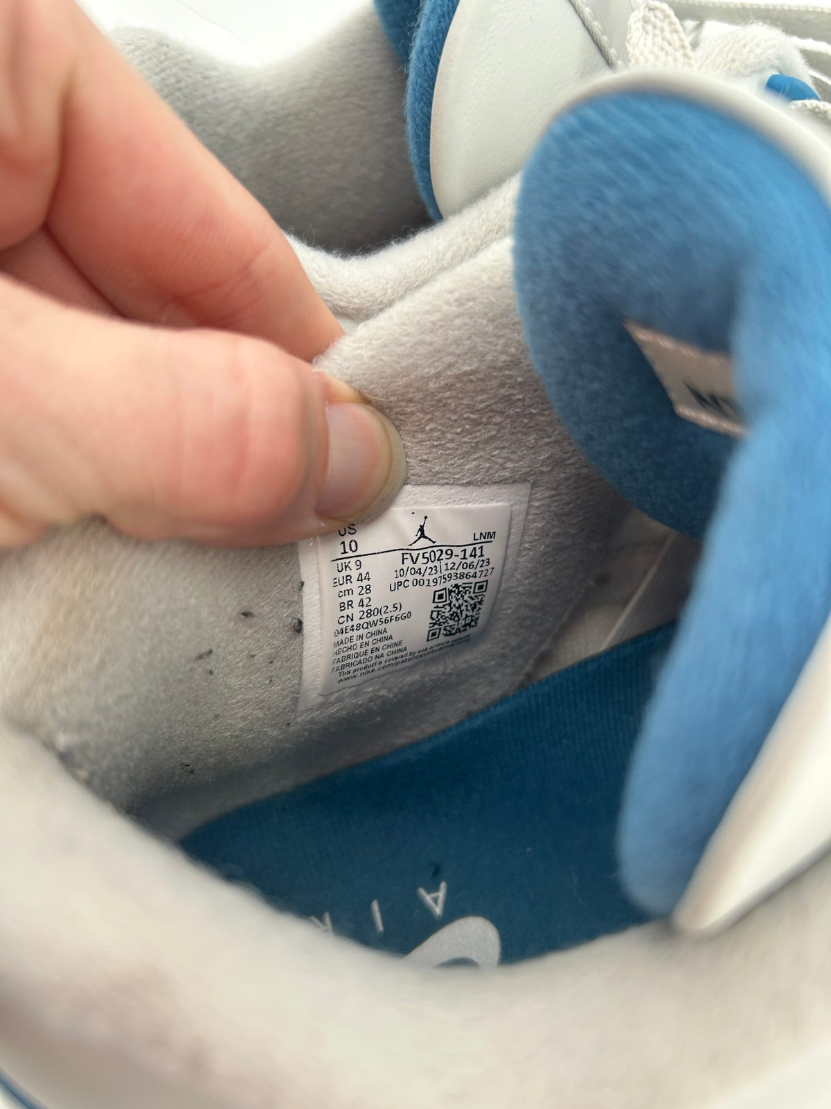 Jordan 4 Retro Military Blue (2024)