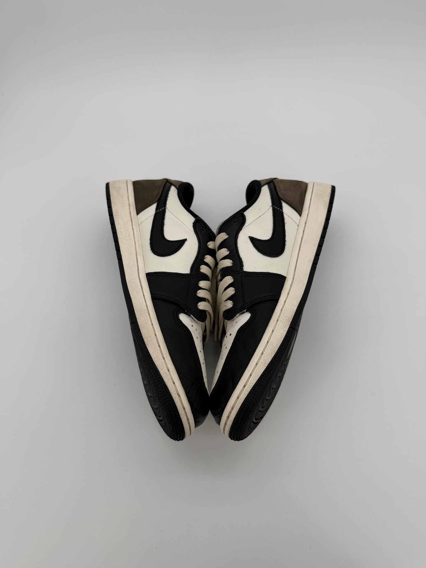 Jordan 1 Retro Low OG Mocha