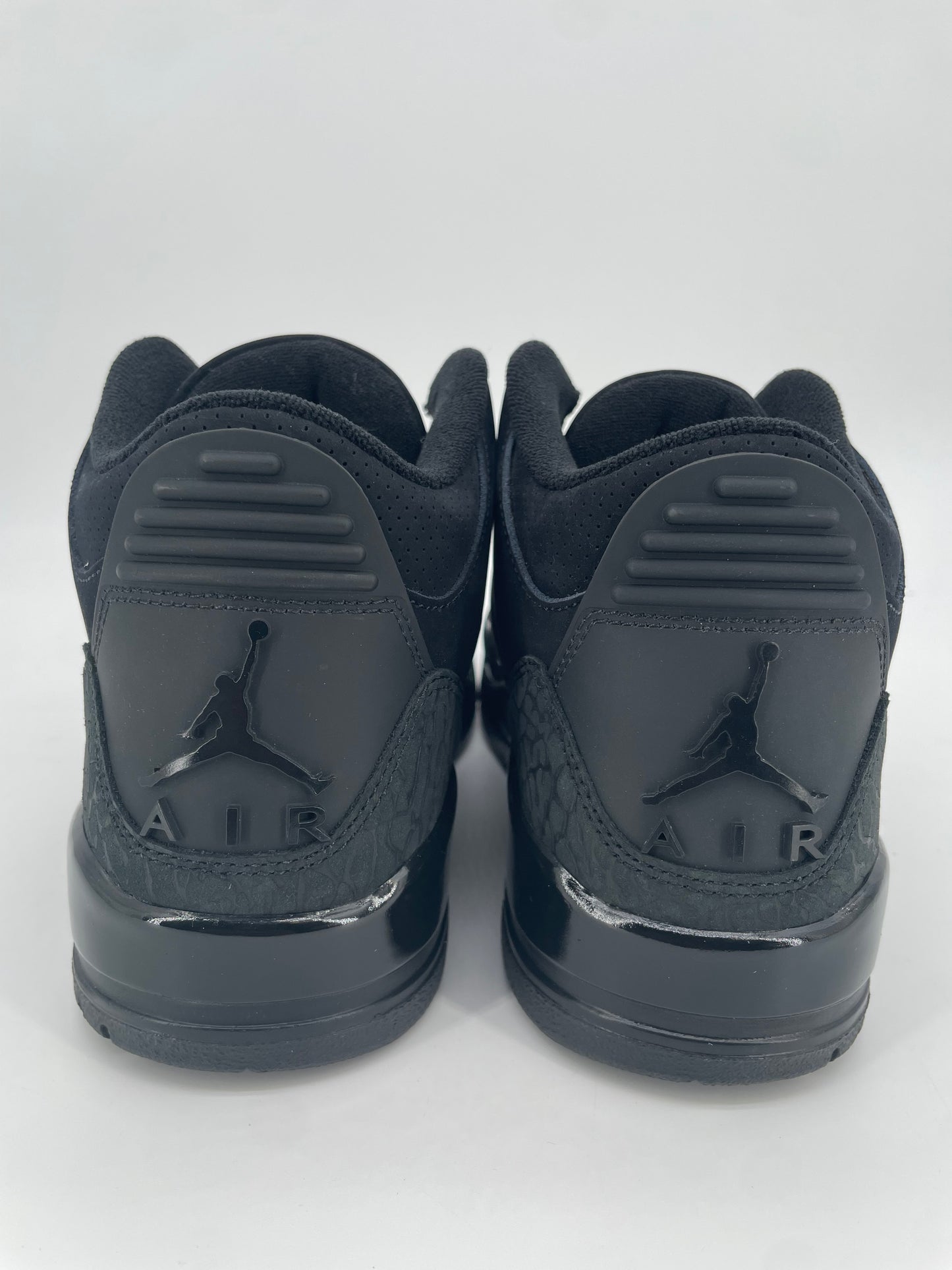 Jordan 3 Retro Black Cat (2025)