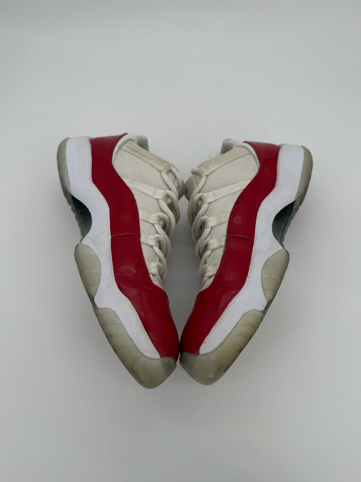 Jordan 11 Retro Low Cherry (2016)