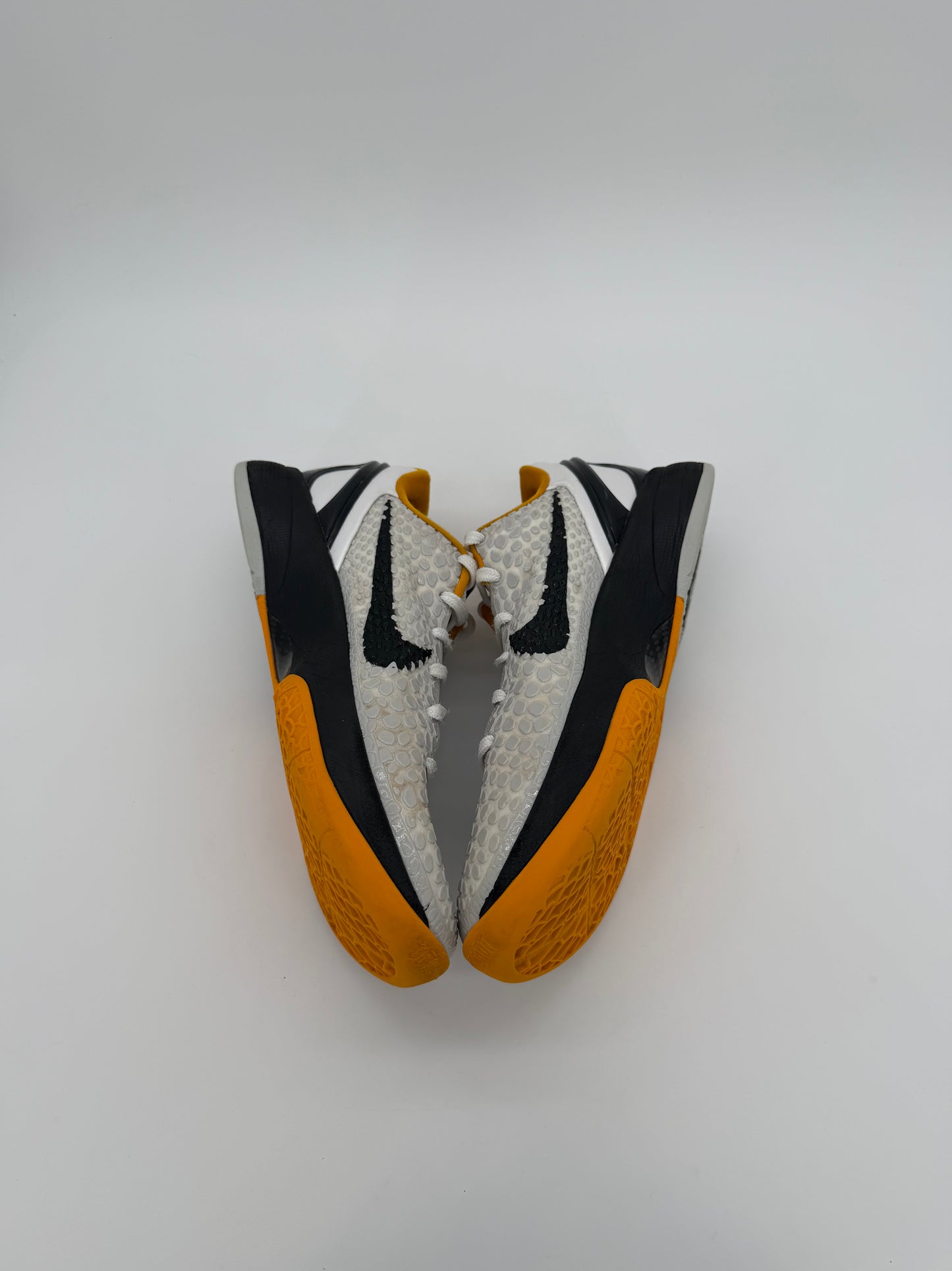 Kobe 6 Protro Playoff Pack White Del Sol