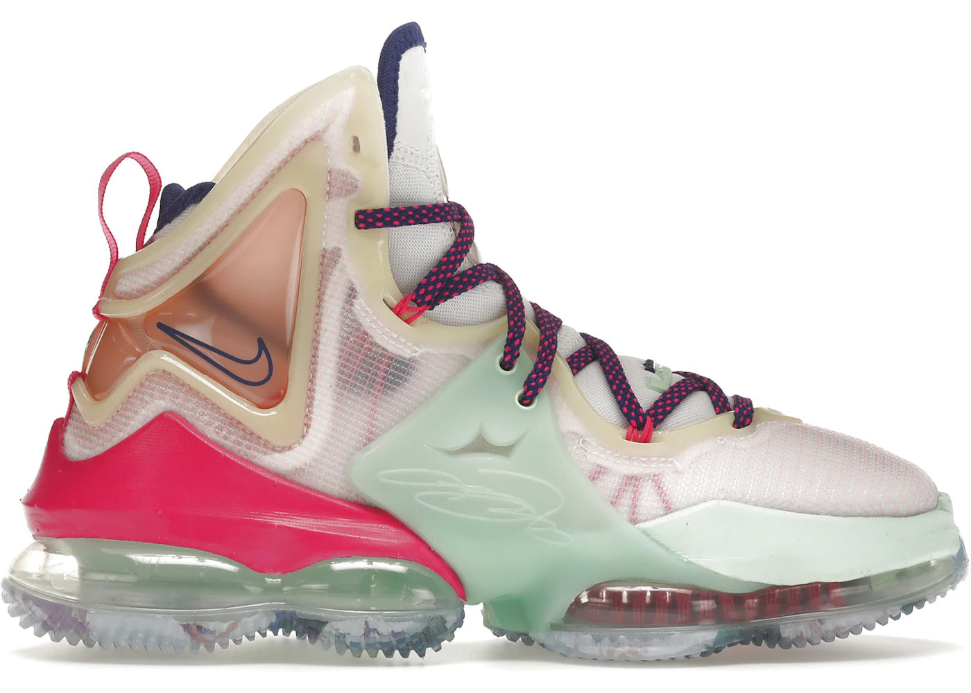 Nike LeBron 19 Valentine's Day Love Letter