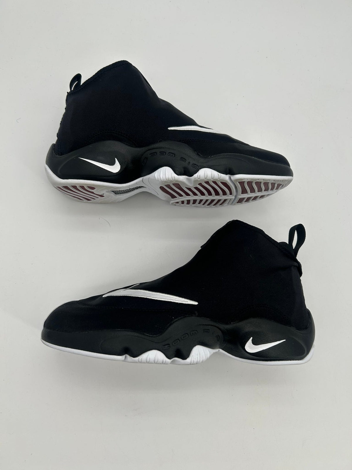 Nike Air Zoom Flight The Glove Black White OG (2026)