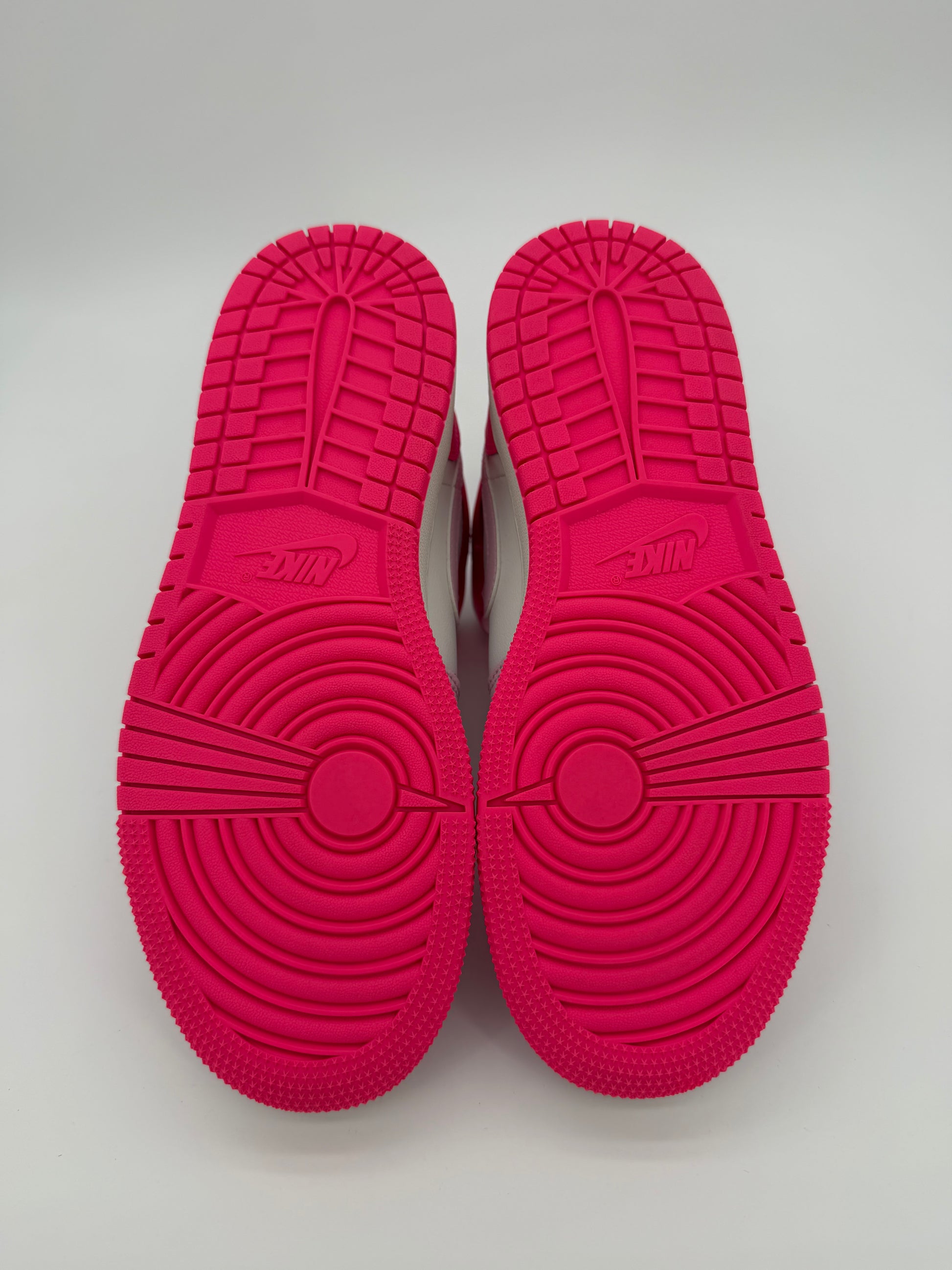 Nike Air Jordan Retro 1 Mid Barbie Pink Air