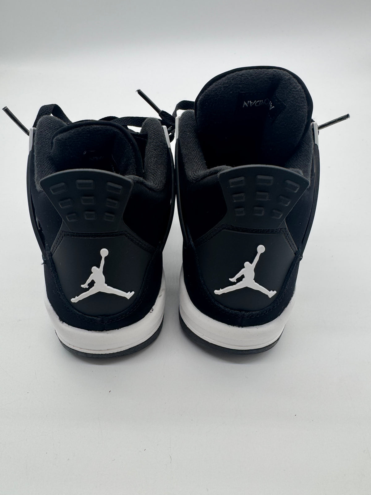 Jordan 4 Retro White Thunder (GS)