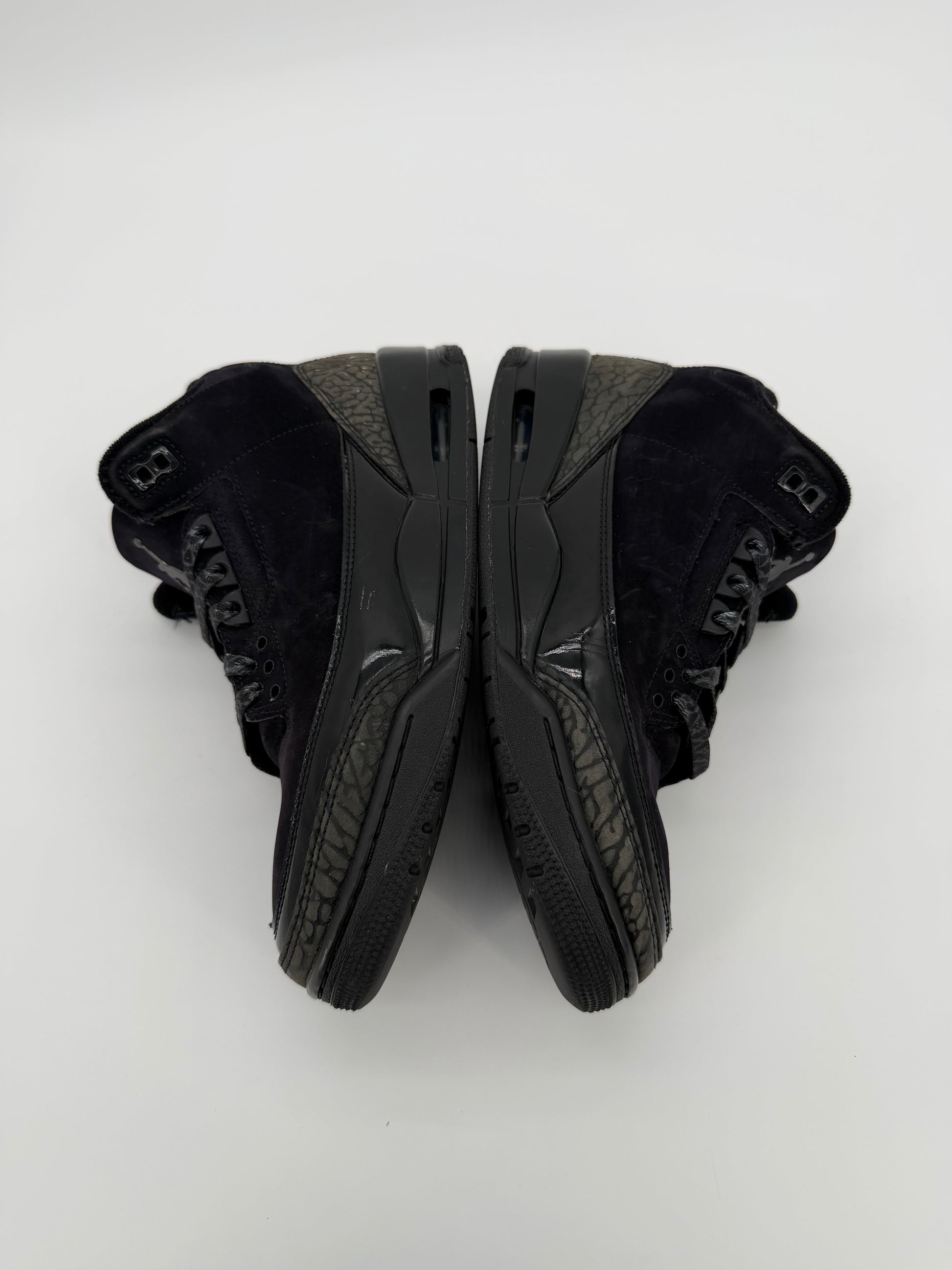 Jordan 3 Retro Black Cat (2025)