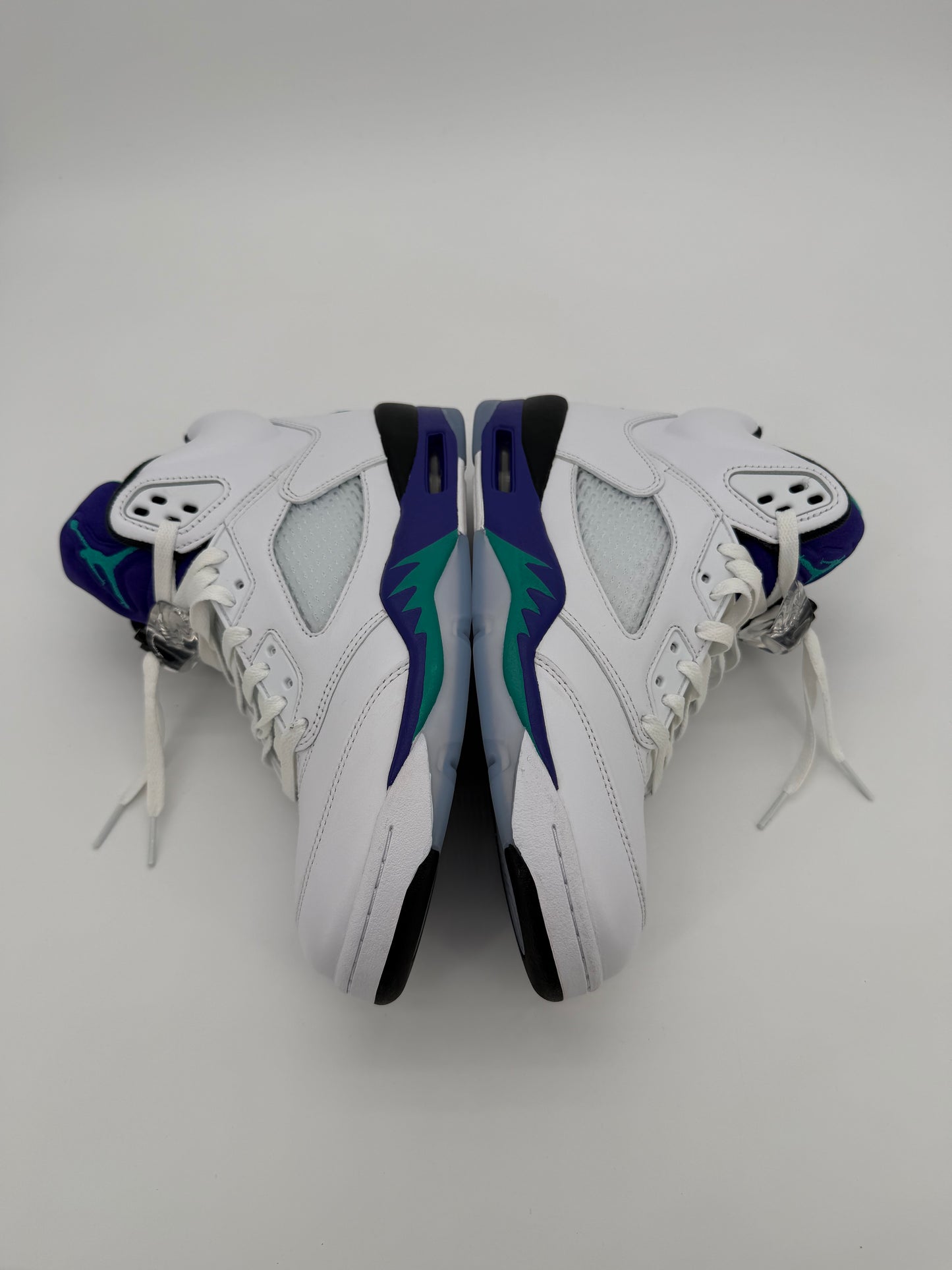 Jordan 5 Retro Grape (2025)